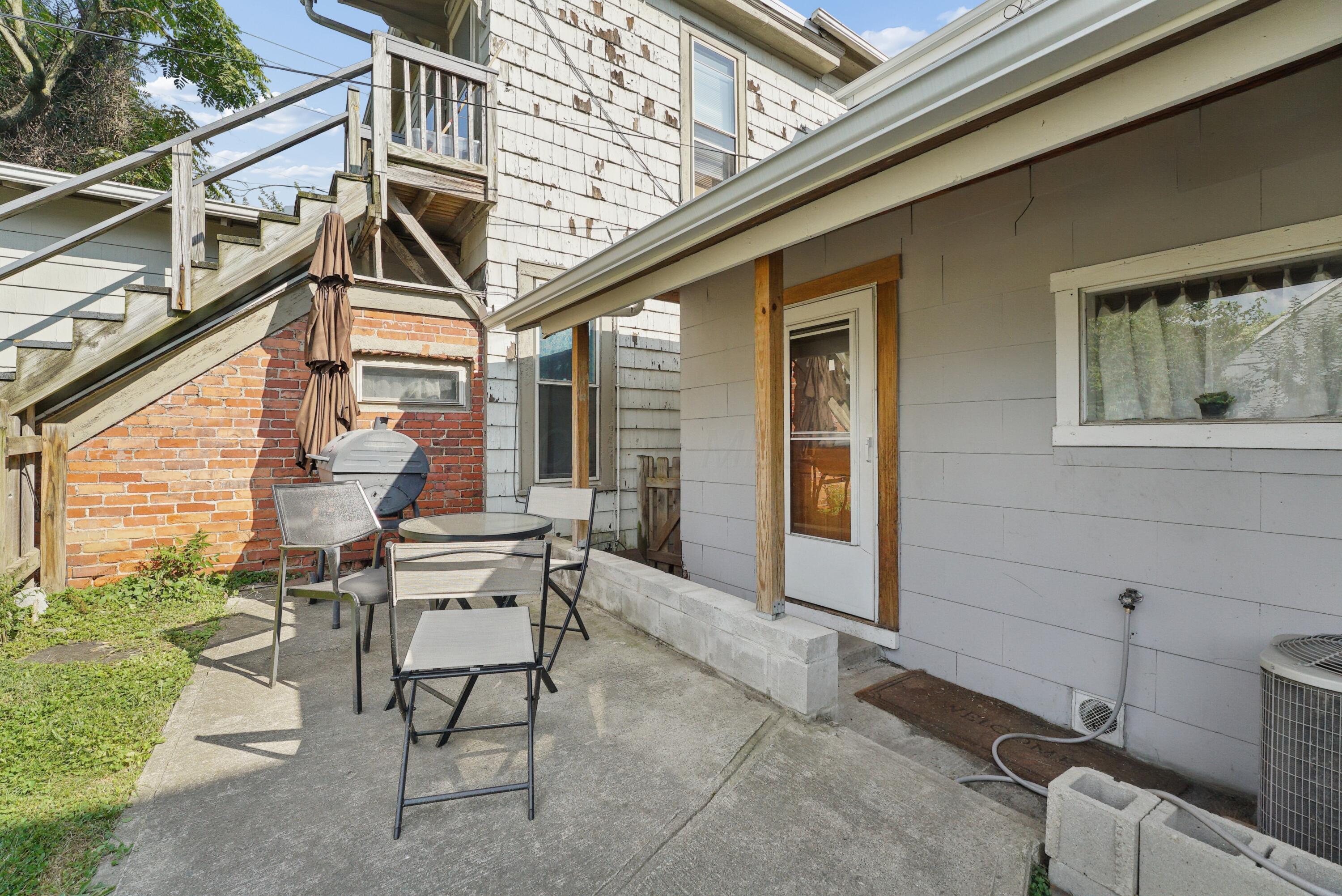 212 W 3rd Avenue Property Photo 25