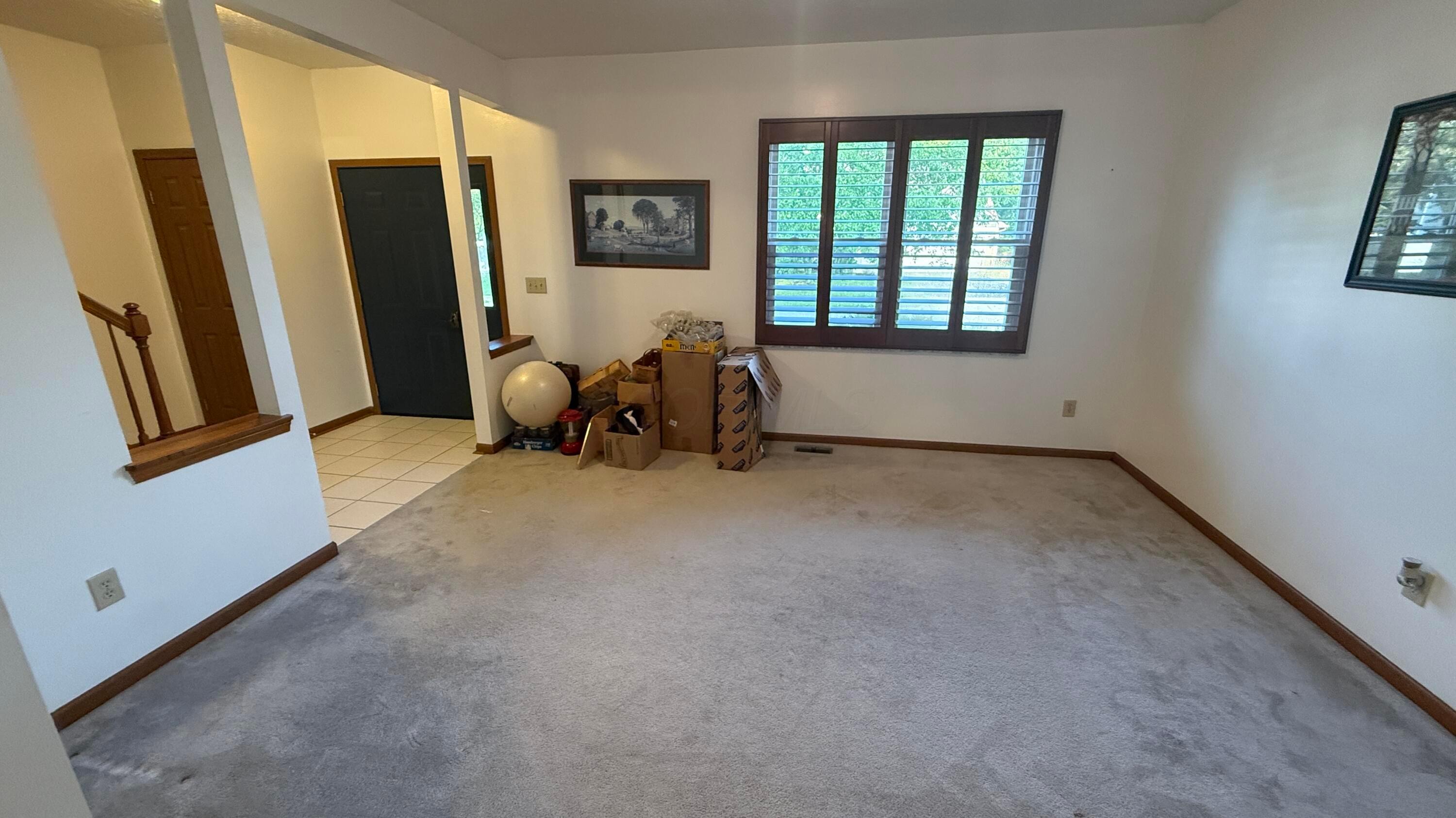 318 Eddington Drive Property Photo 4
