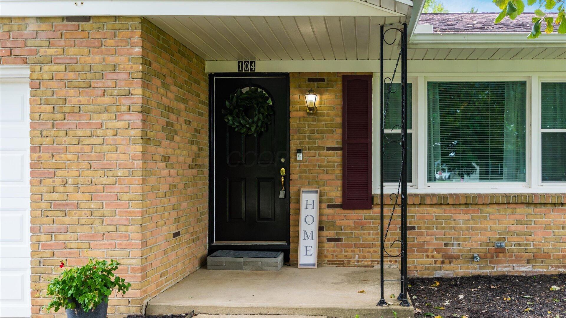 104 Gregory Drive Property Photo 3