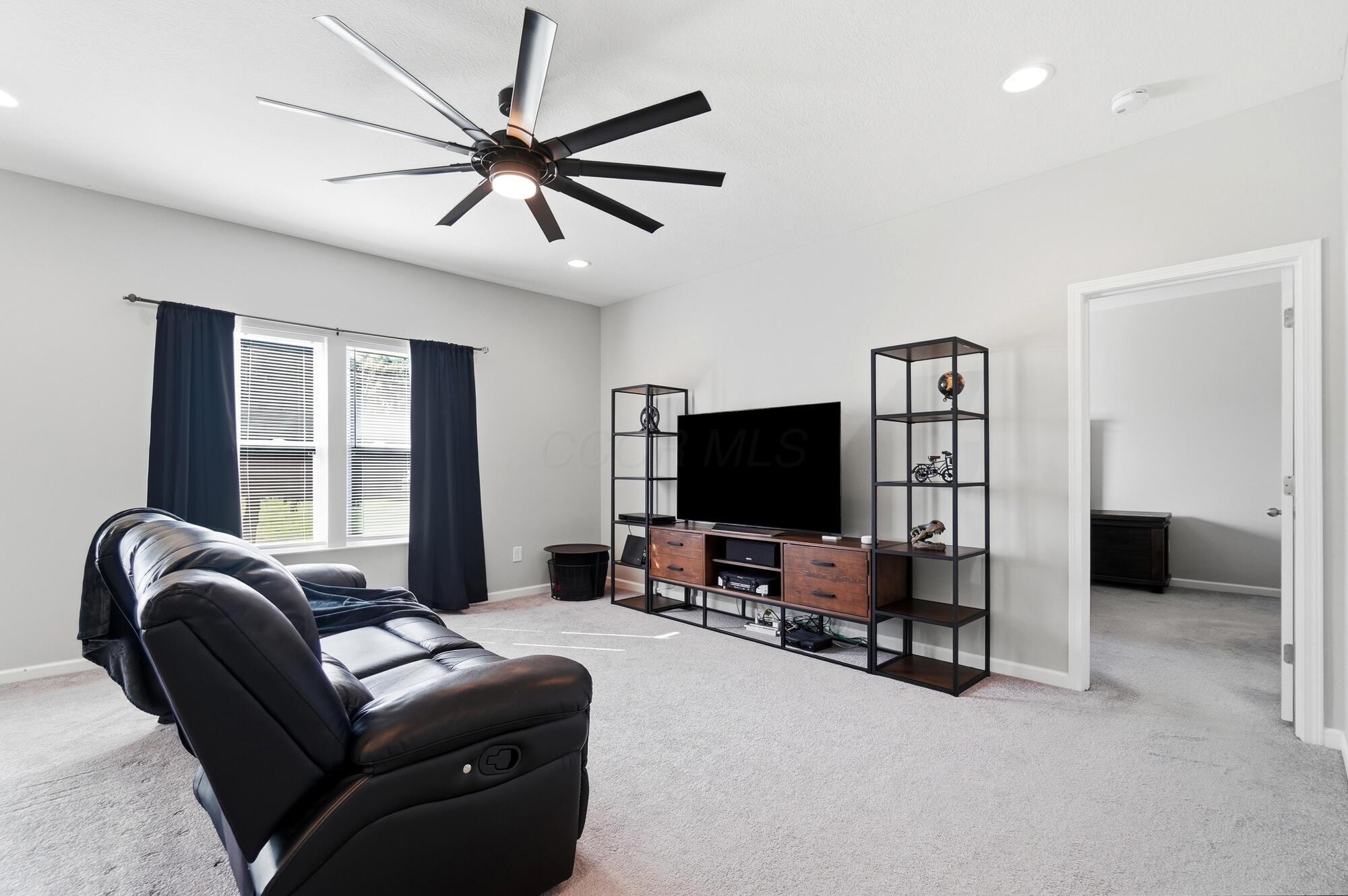 5231 Gobel Drive Property Photo 6