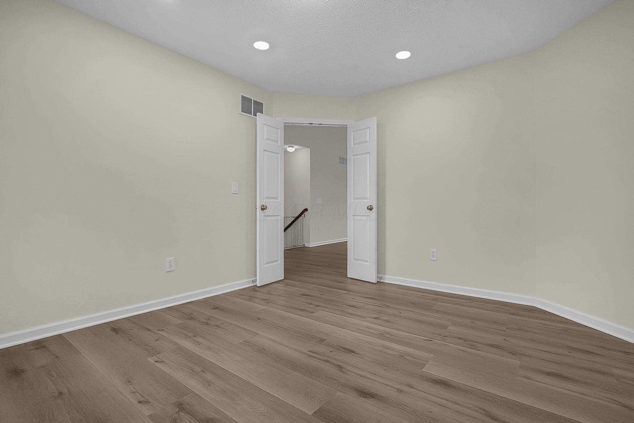 344 Victor Drive Property Photo 8