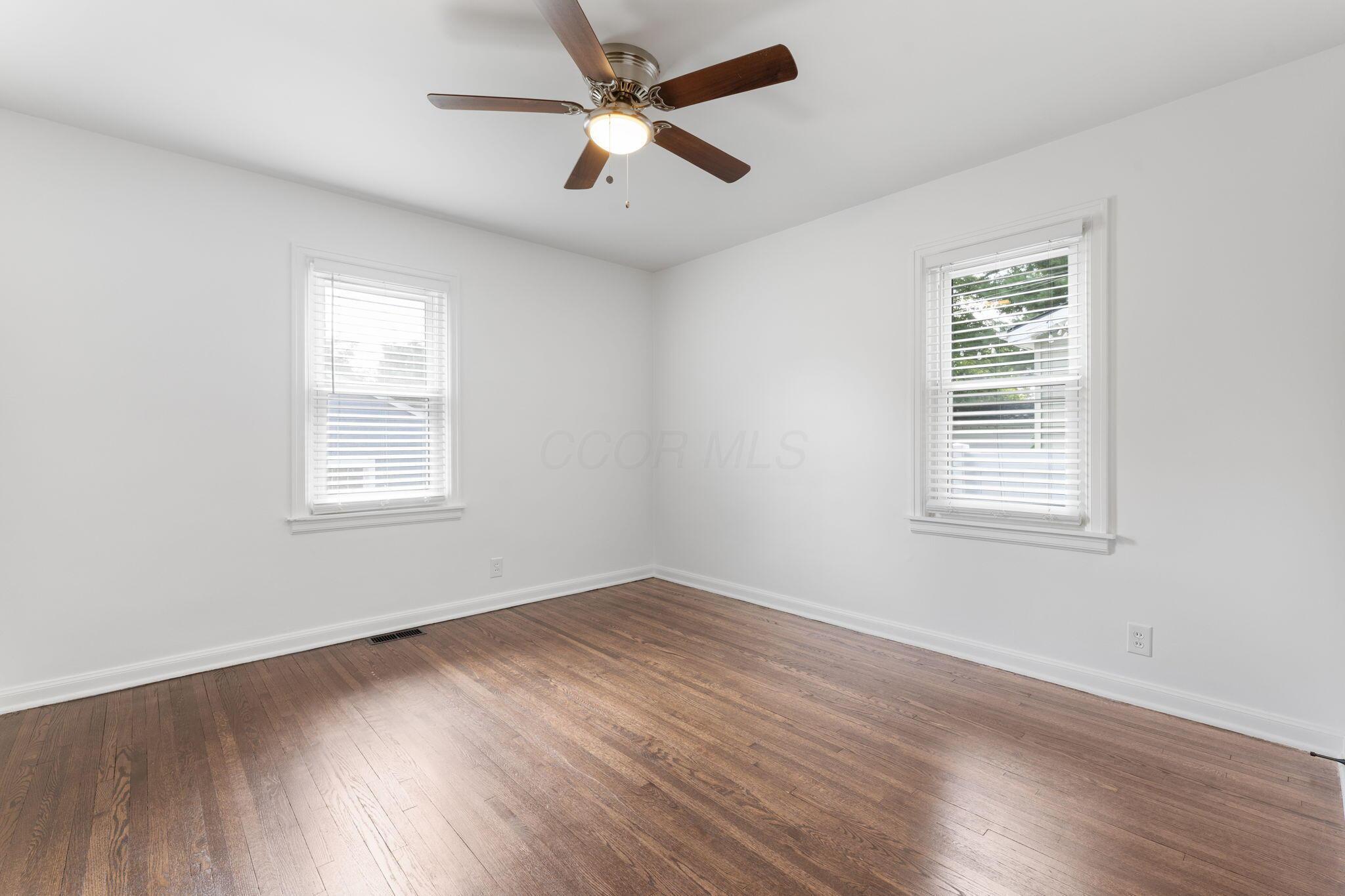 577 E Weber Road Property Photo 14