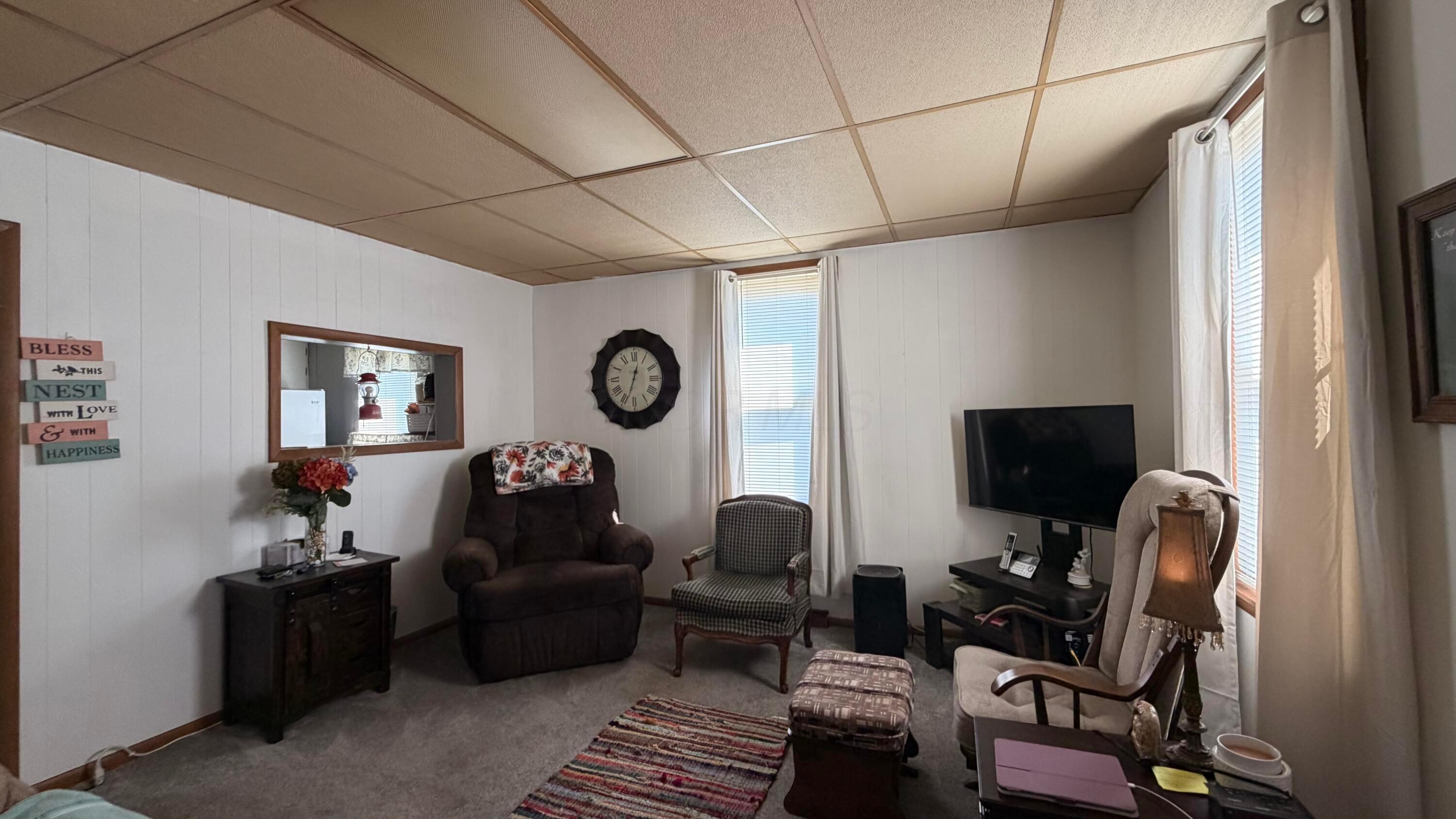 996 3rd Street Property Photo 6