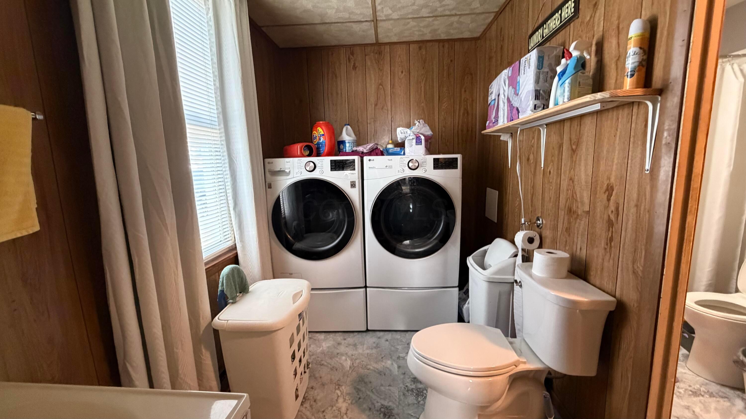 996 3rd Street Property Photo 12