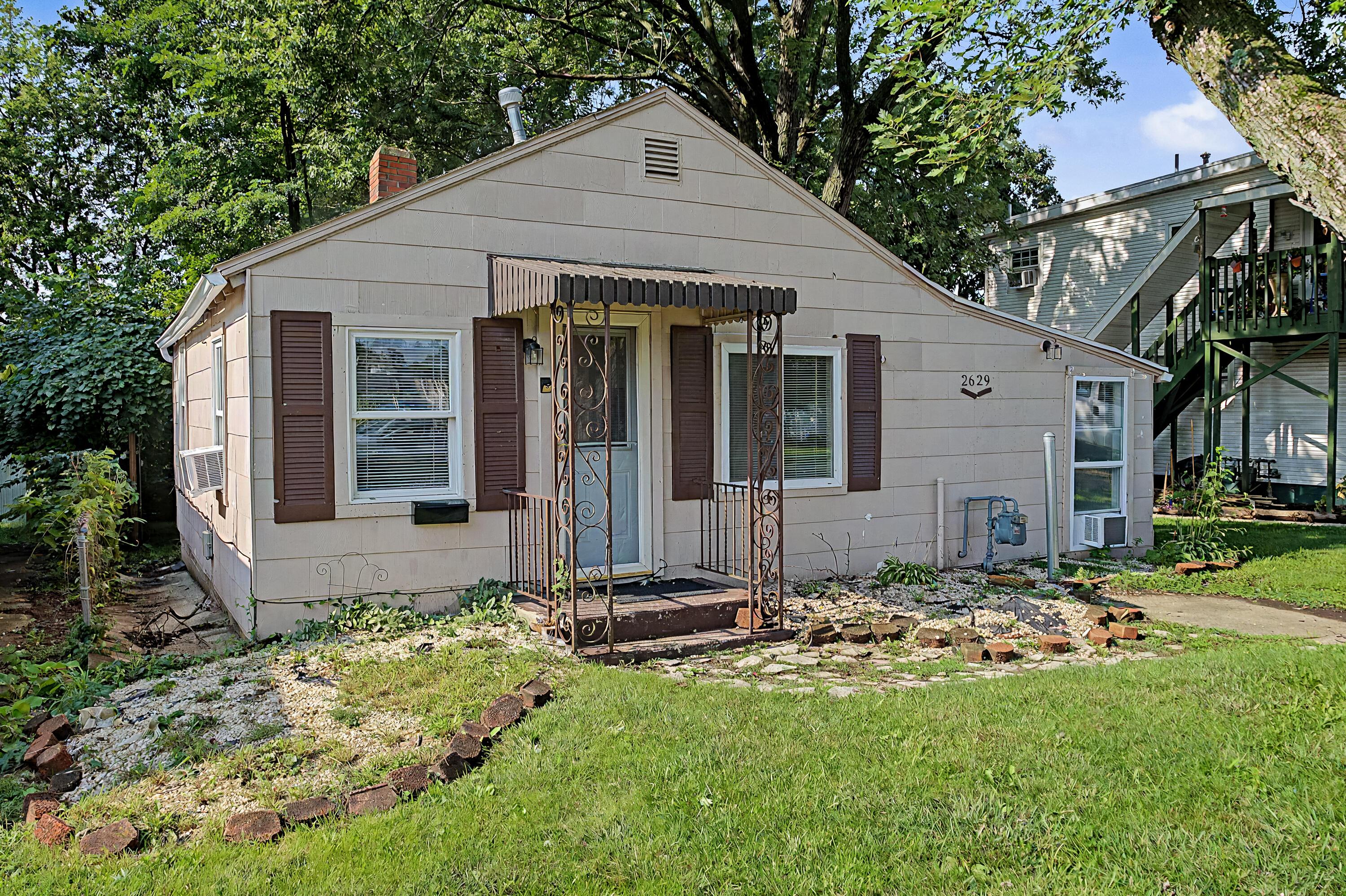 2629 Berger Avenue Property Photo 2