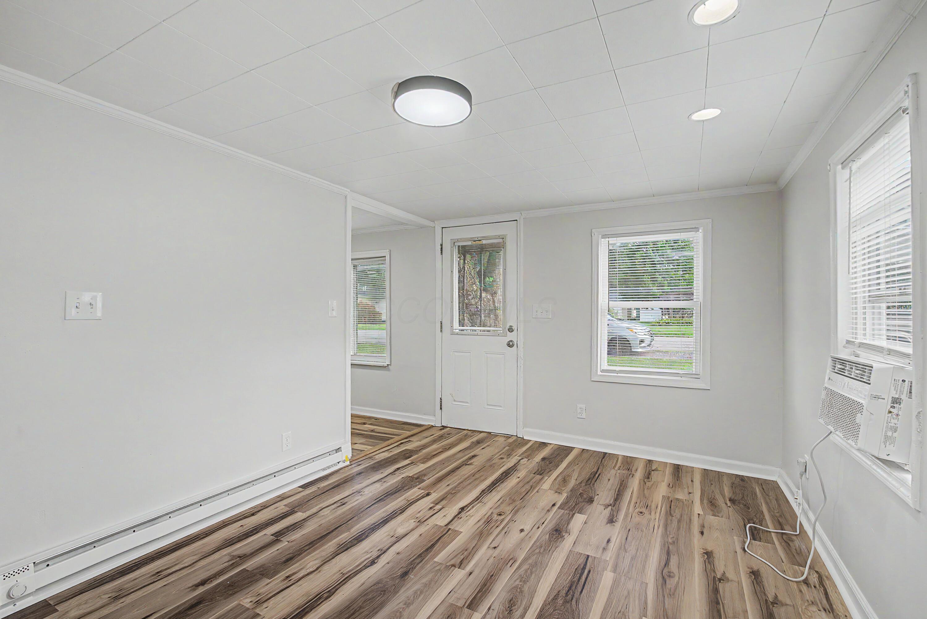 2629 Berger Avenue Property Photo 9