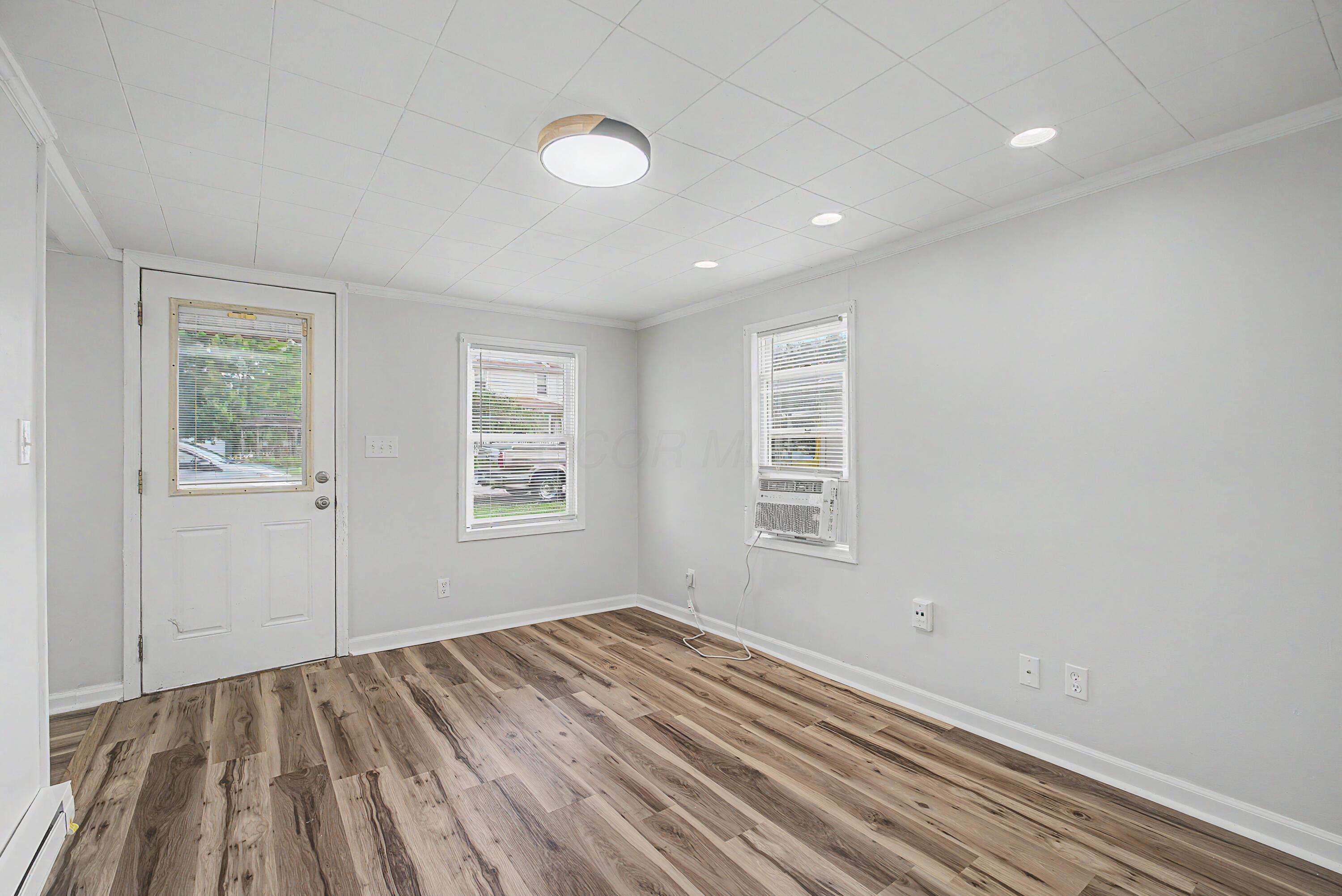 2629 Berger Avenue Property Photo 10