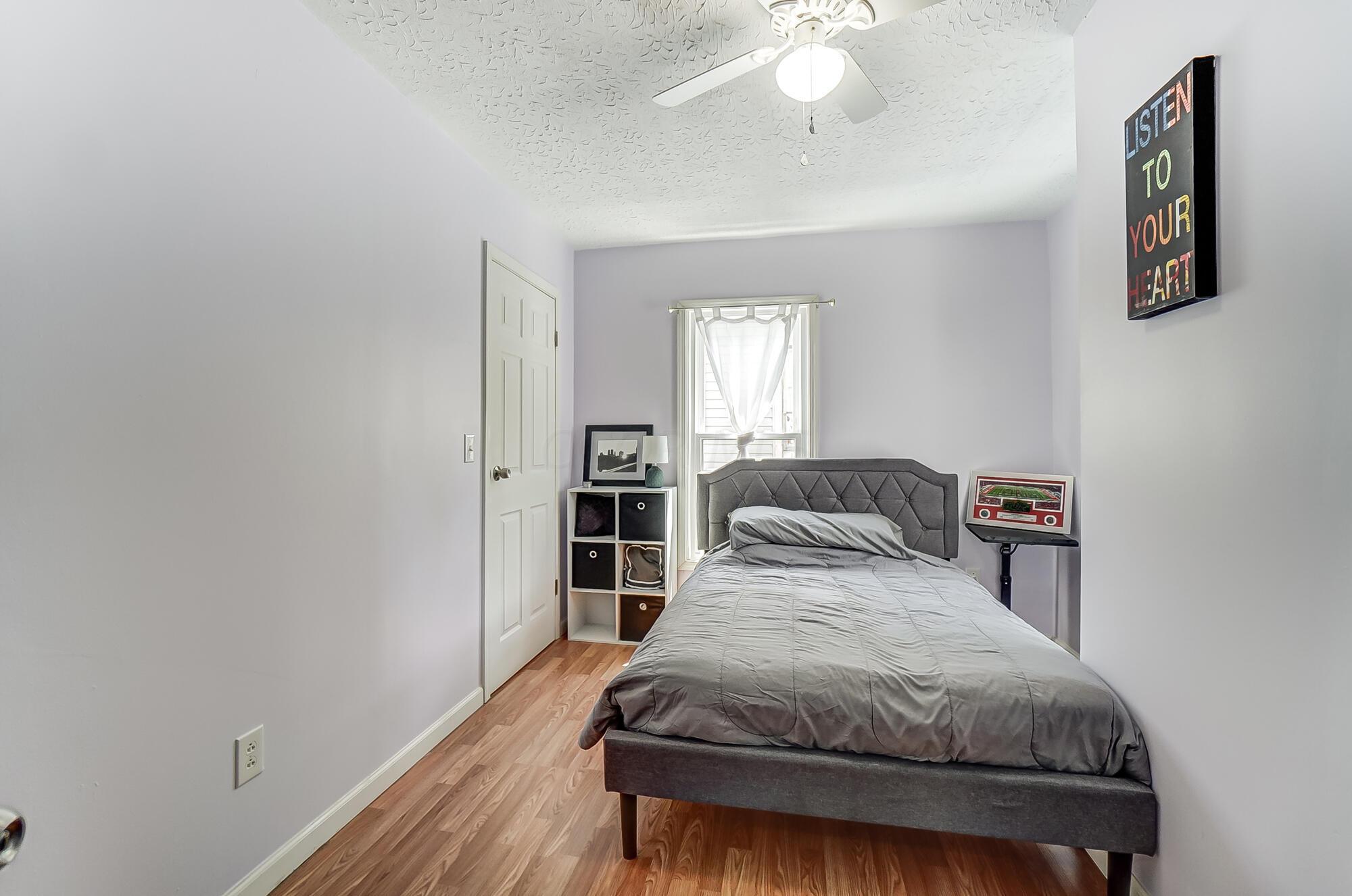127 E Grand Avenue Property Photo 38