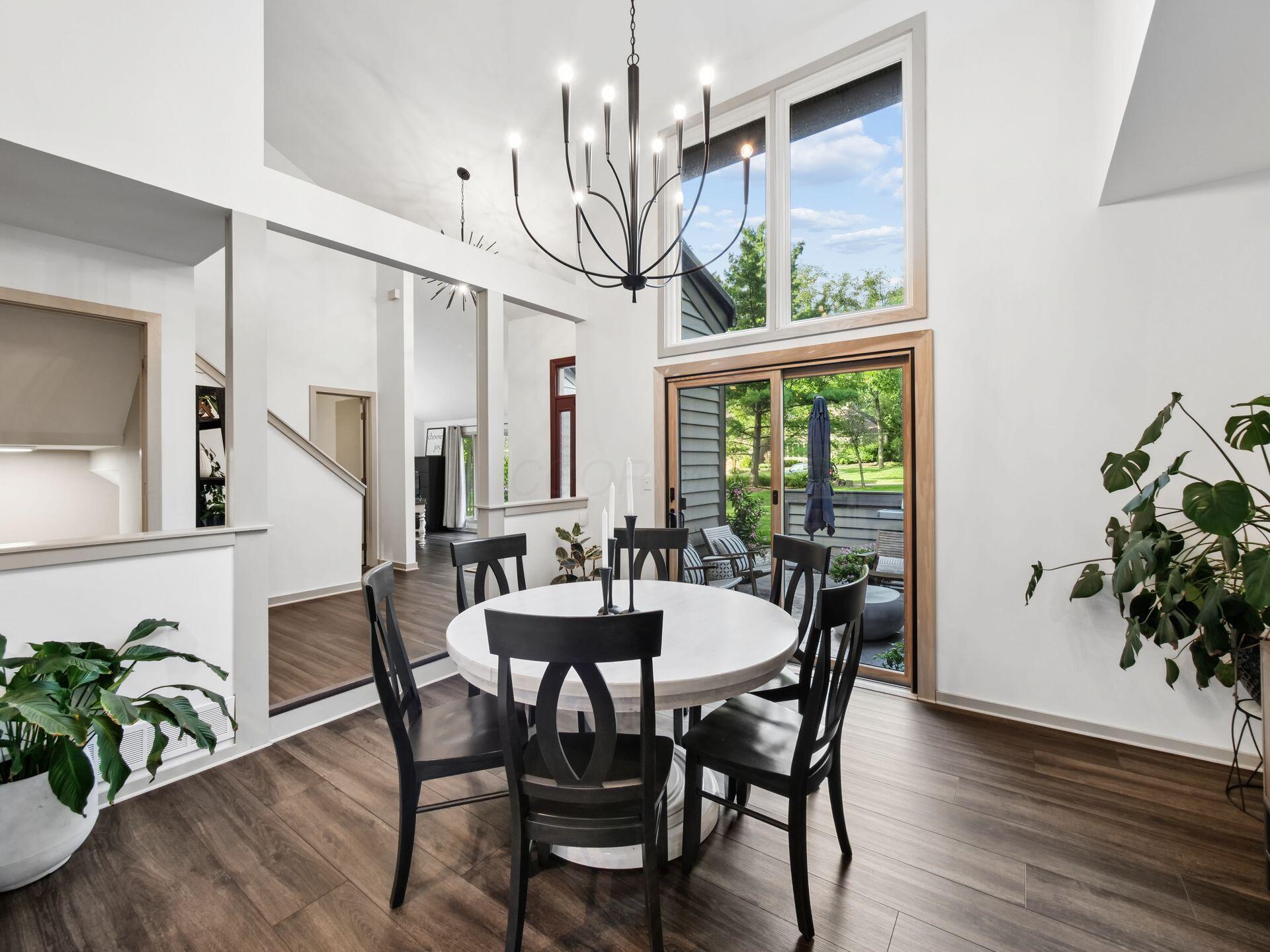 4766 Donegal Cliffs Drive Property Photo 11