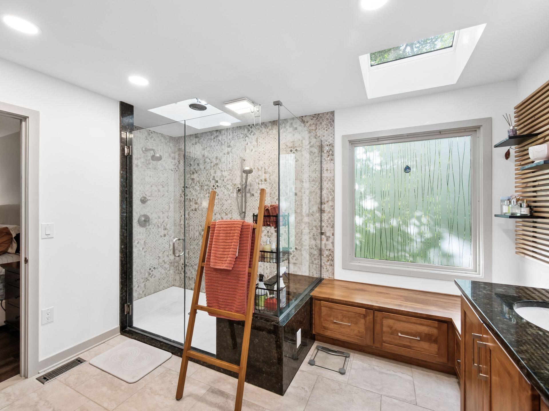 4766 Donegal Cliffs Drive Property Photo 39