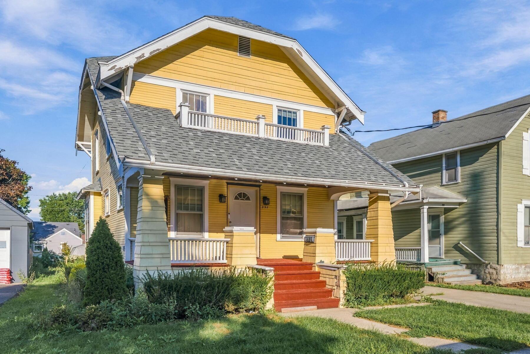 251 Clover Avenue Property Photo 2