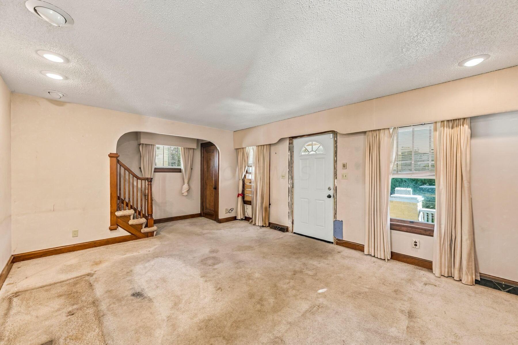 251 Clover Avenue Property Photo 6