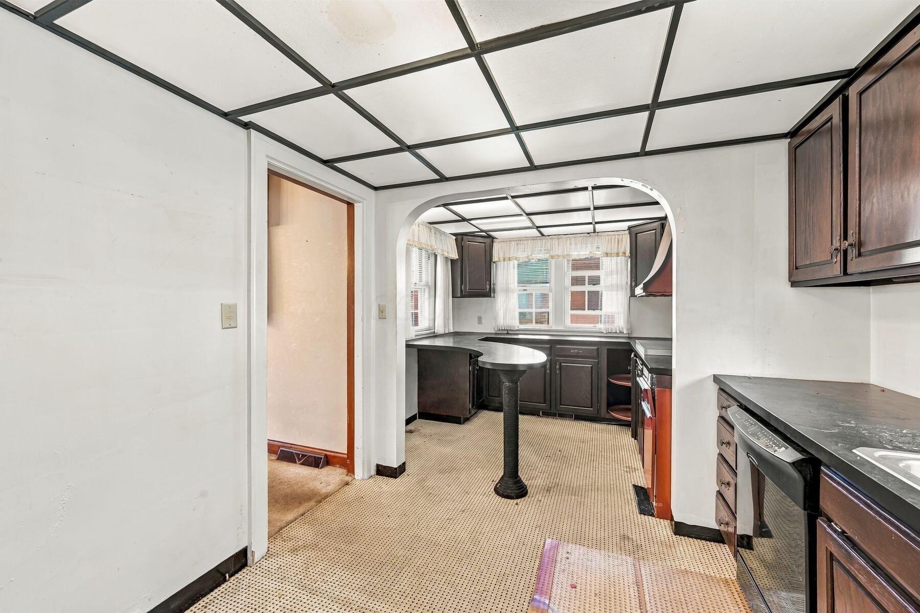 251 Clover Avenue Property Photo 12