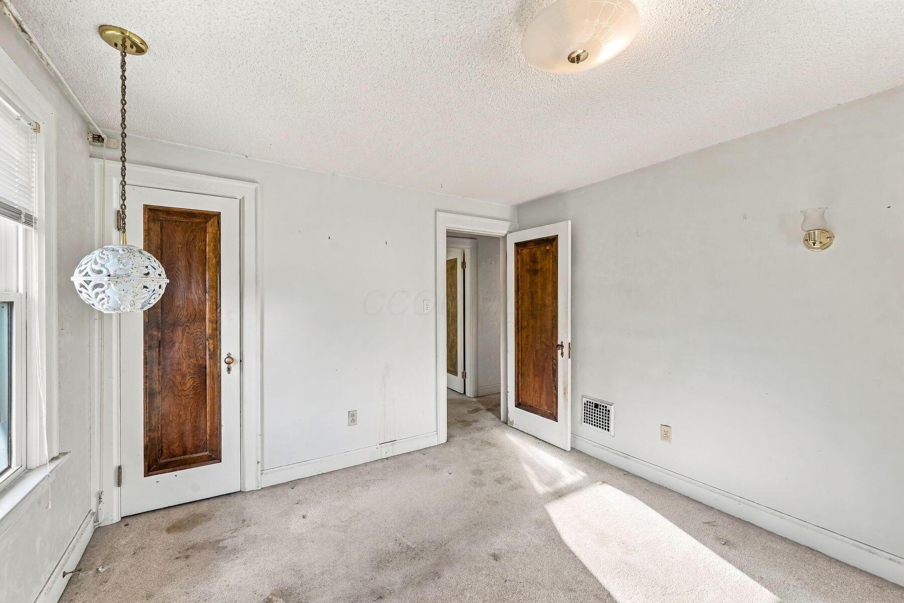 251 Clover Avenue Property Photo 19