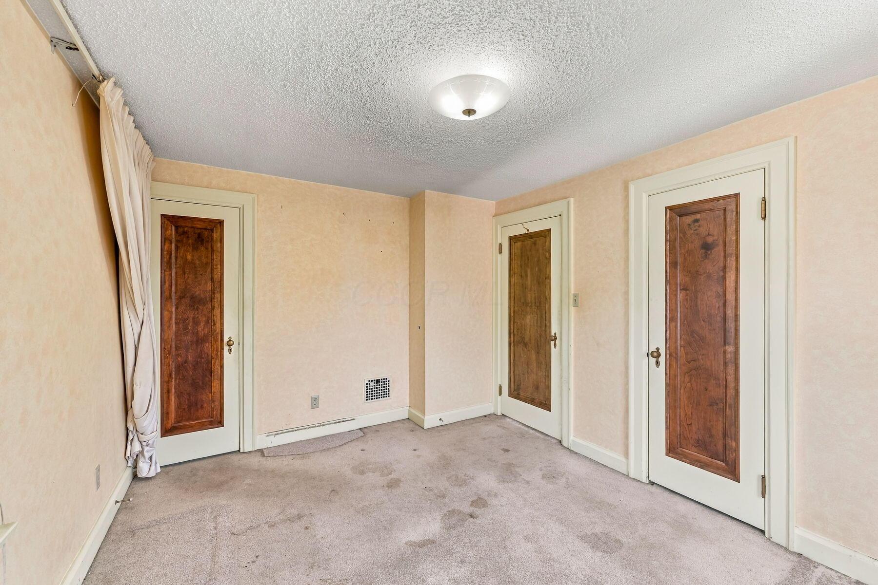 251 Clover Avenue Property Photo 22