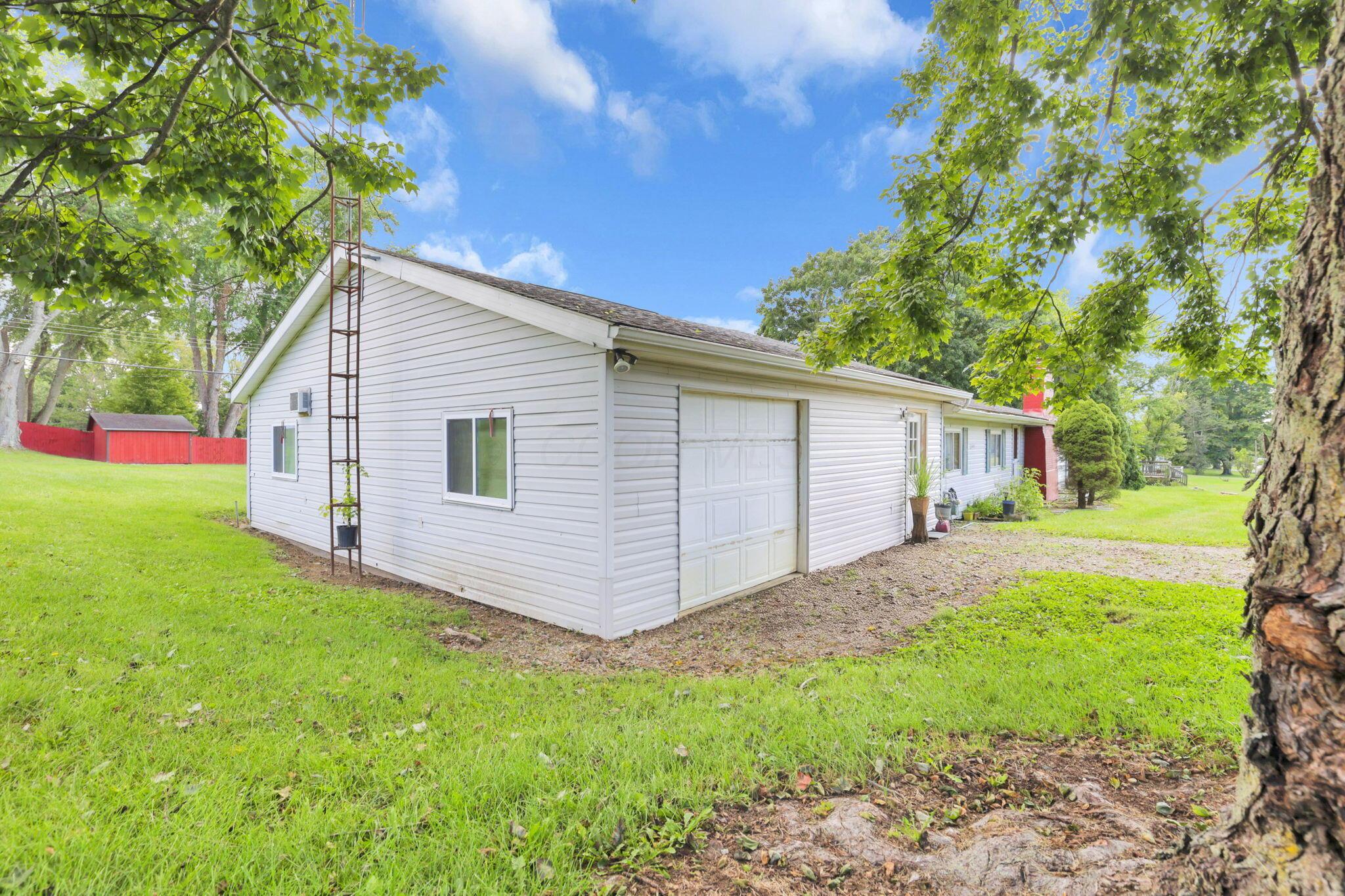7318 Licking Springs Road Ne Property Photo 2