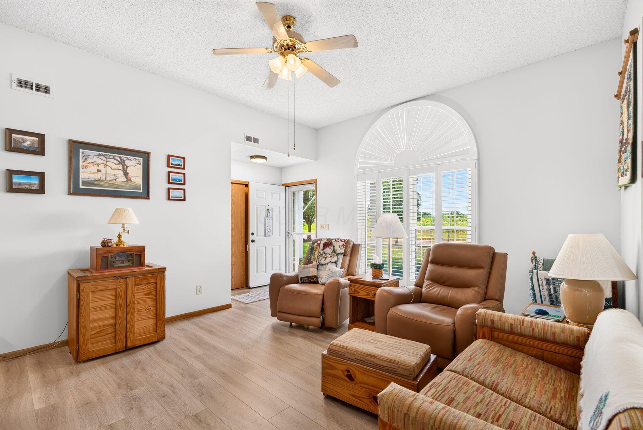 1243 Dunhurst Street Property Photo 6