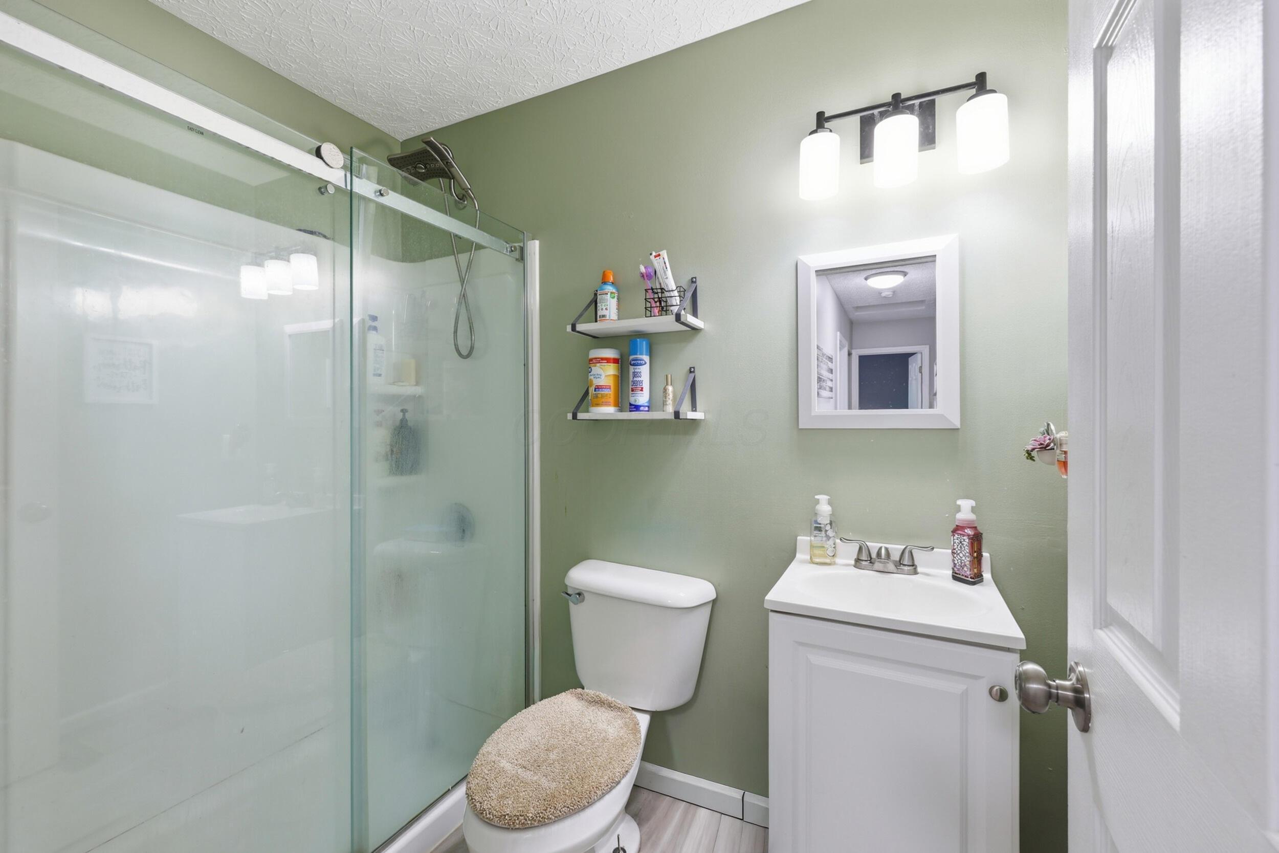211 Cavanaugh Drive Property Photo 33