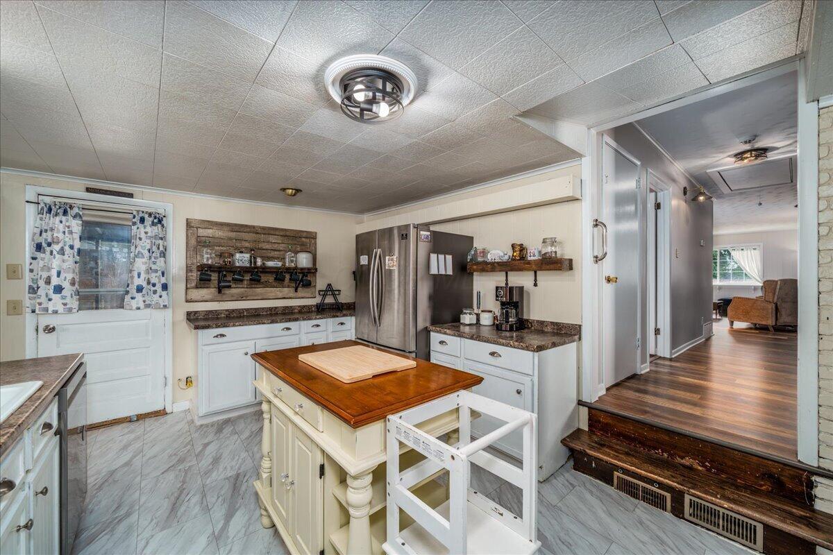 136 Hayward Avenue Property Photo 16