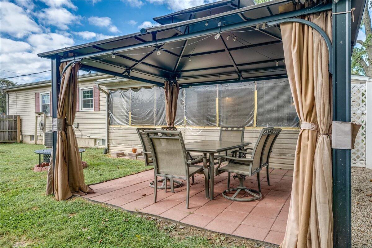 136 Hayward Avenue Property Photo 31