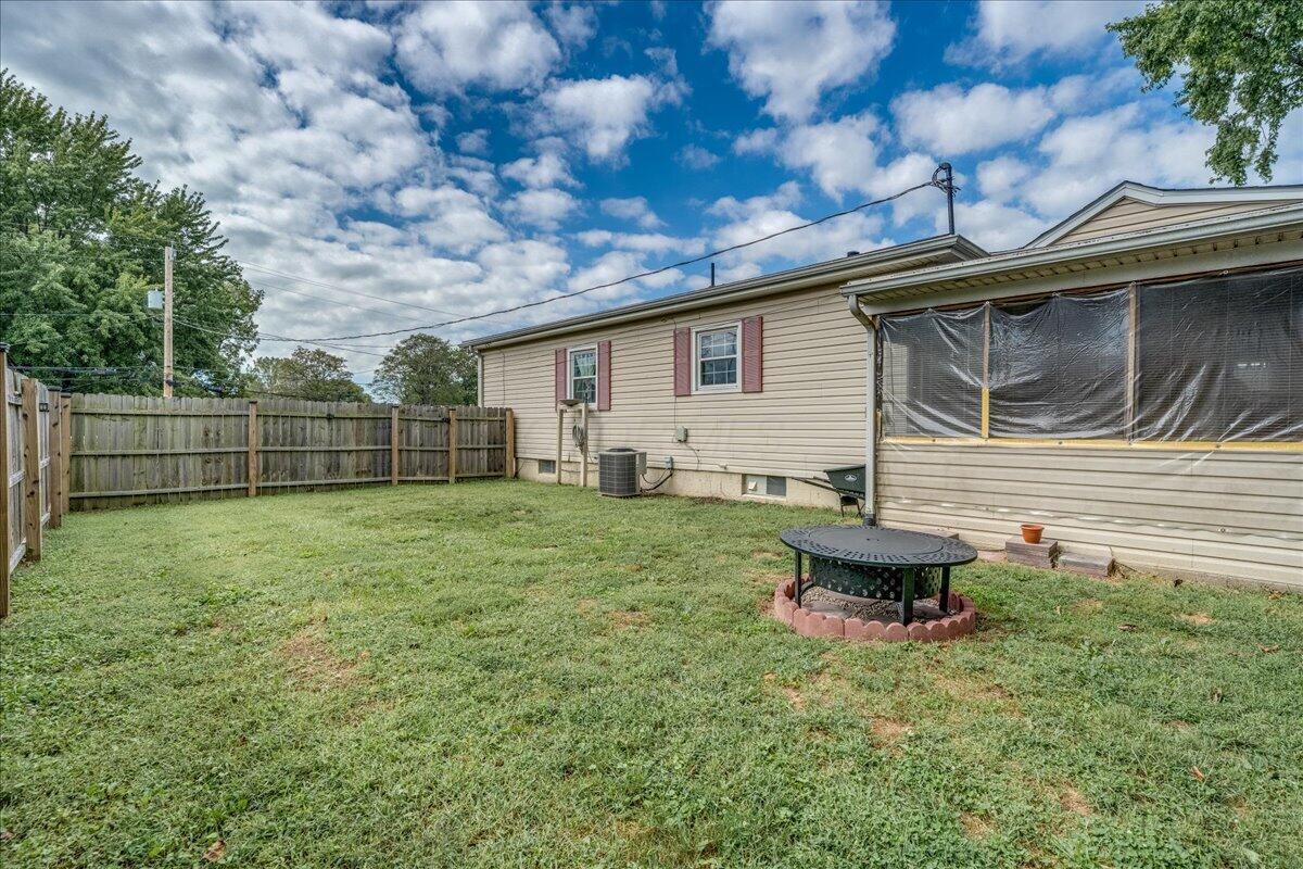 136 Hayward Avenue Property Photo 33