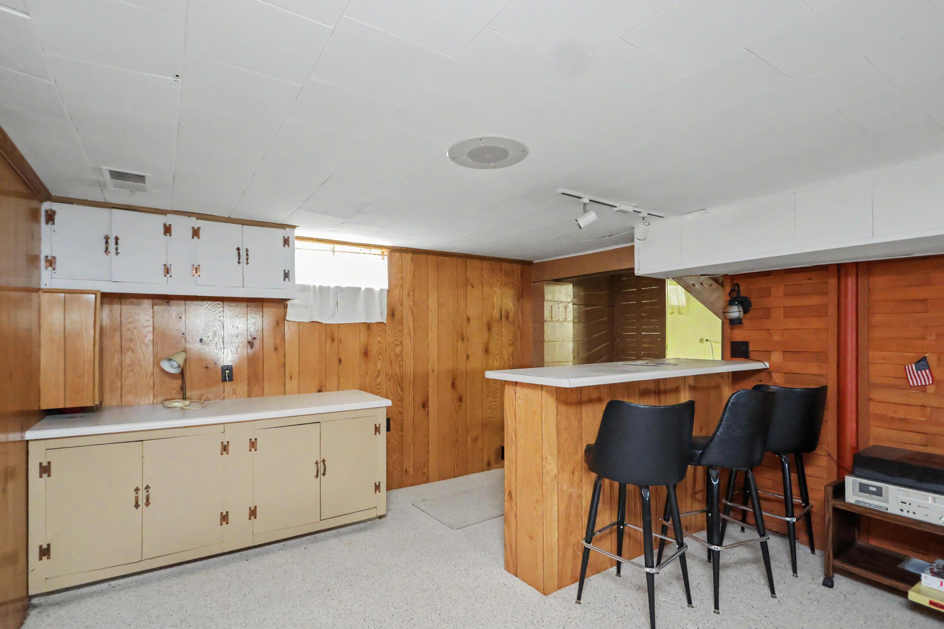 536 Euclid Avenue Property Photo 18