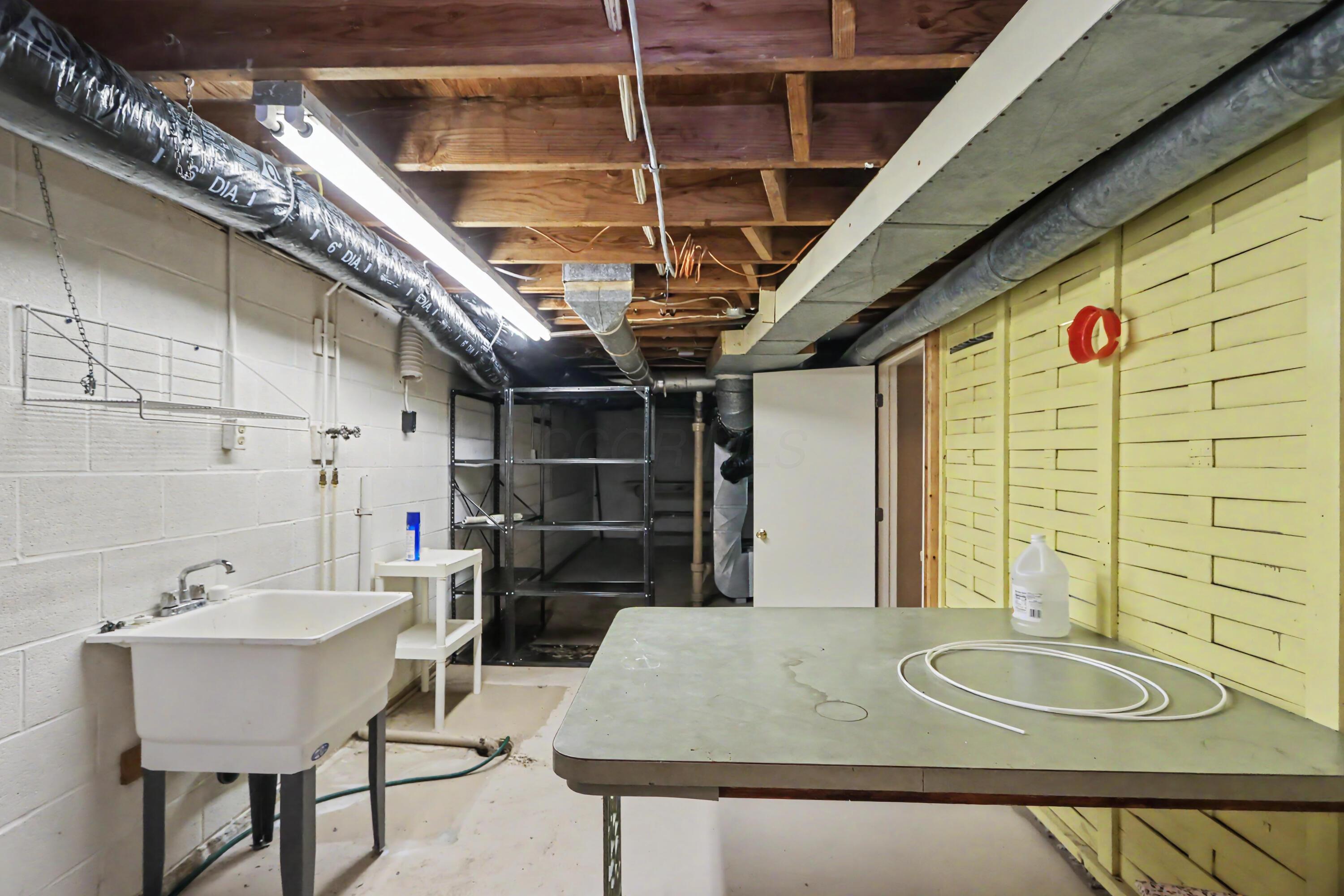 536 Euclid Avenue Property Photo 21