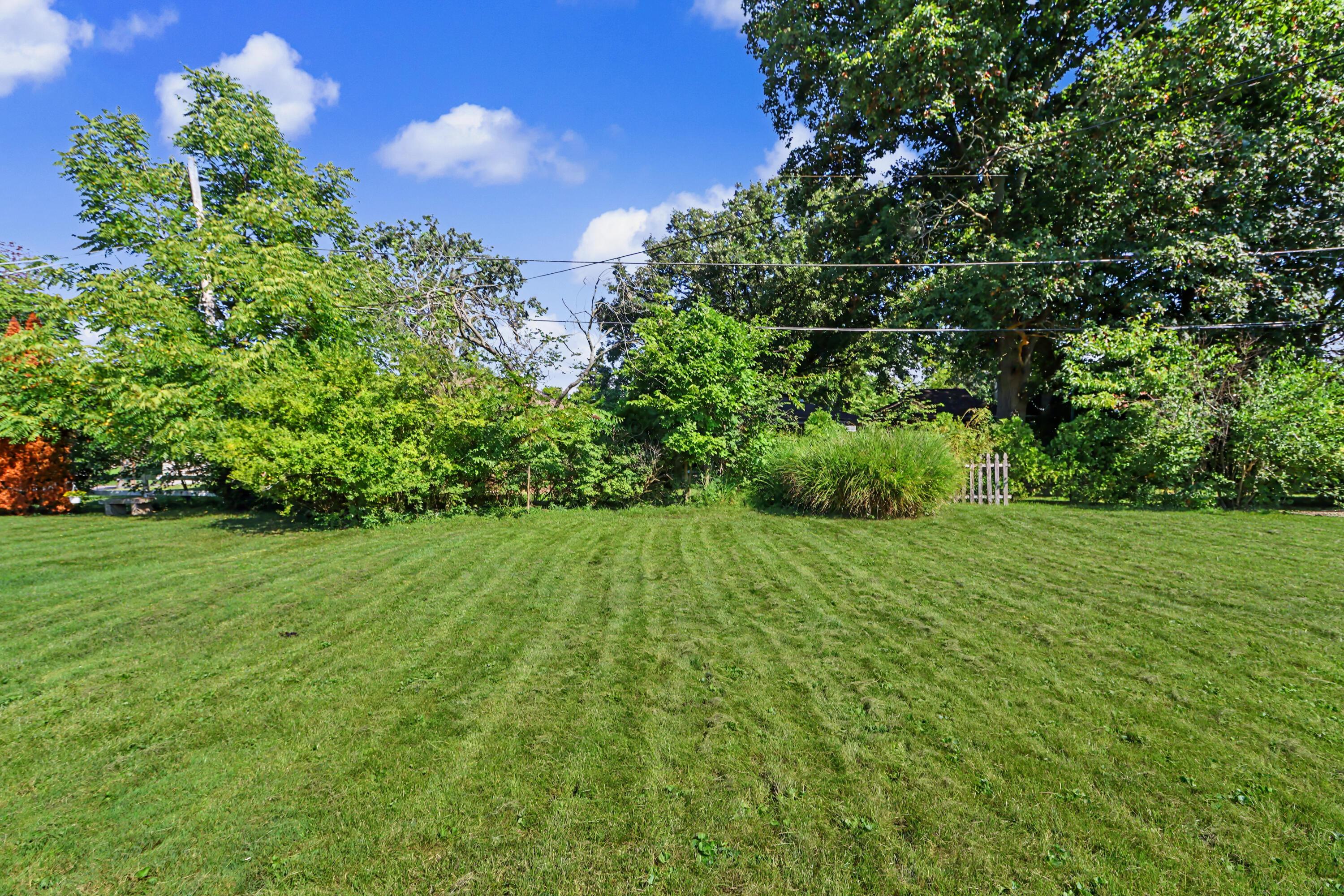 536 Euclid Avenue Property Photo 23
