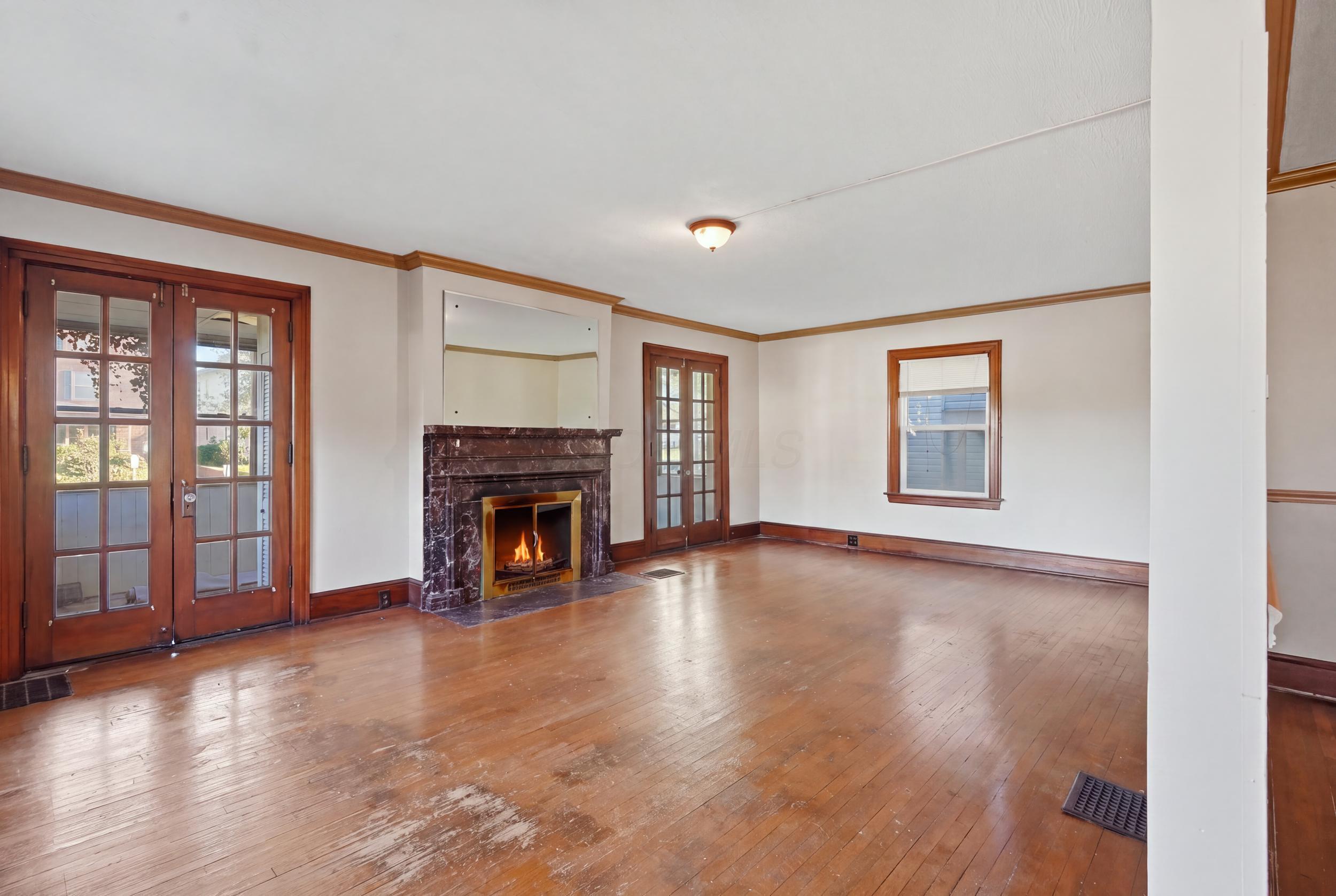 1272 Blue Avenue Property Photo 3
