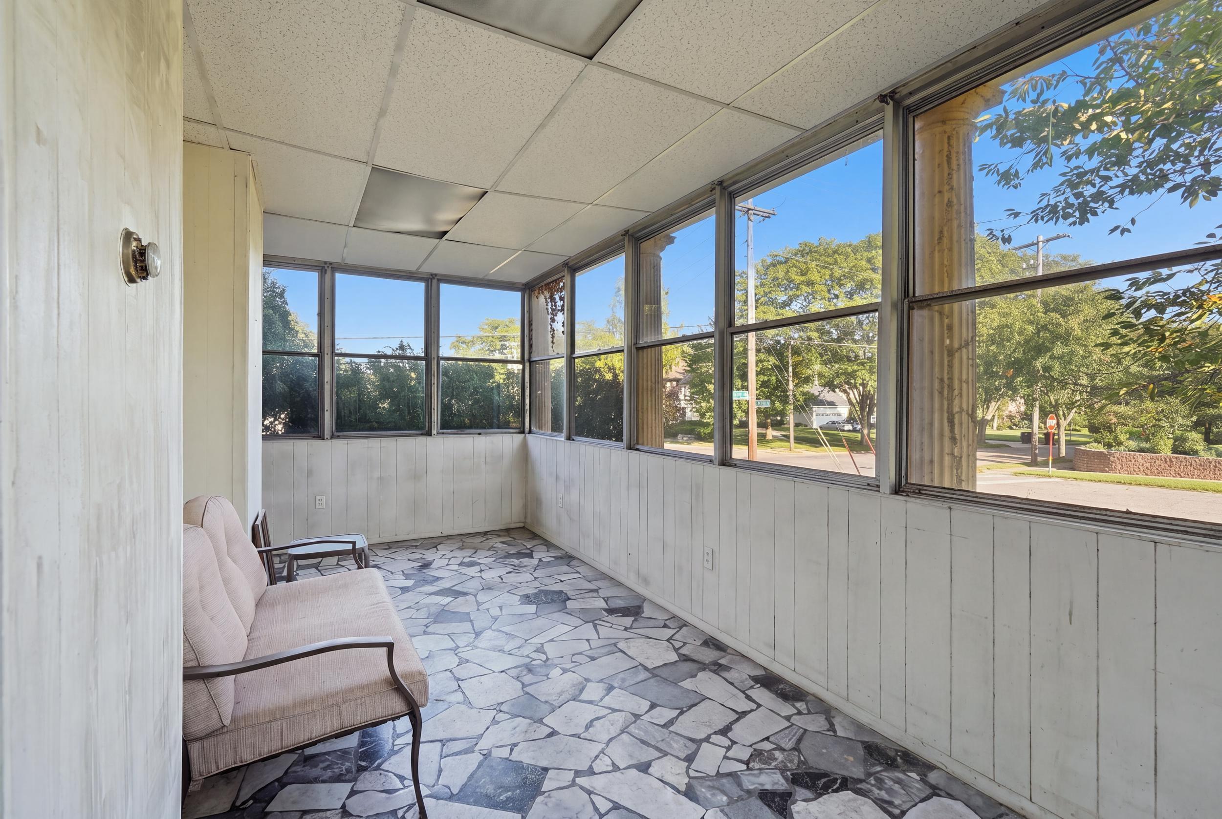 1272 Blue Avenue Property Photo 8