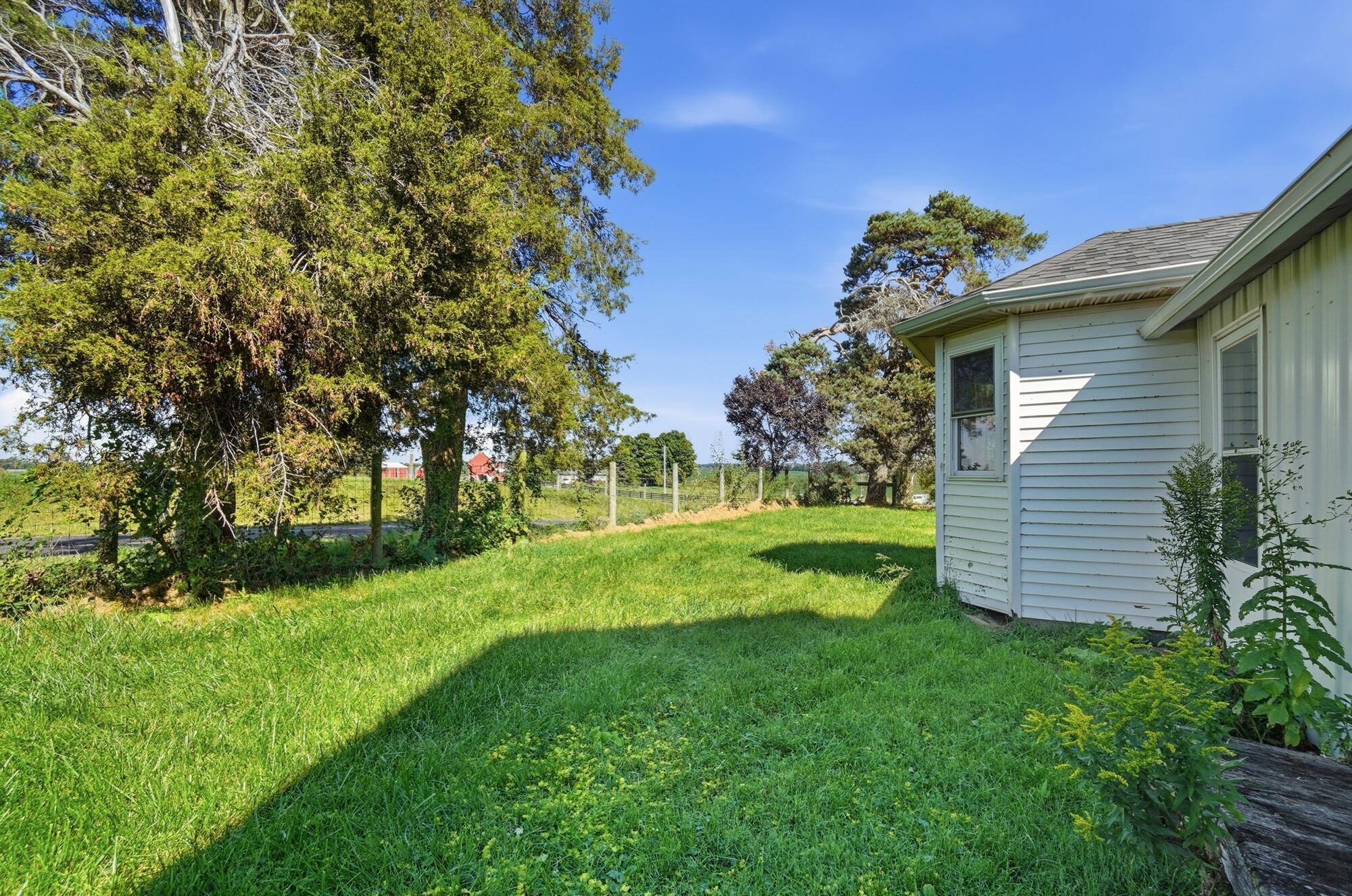 5517 Twp Rd 117 Property Photo 11