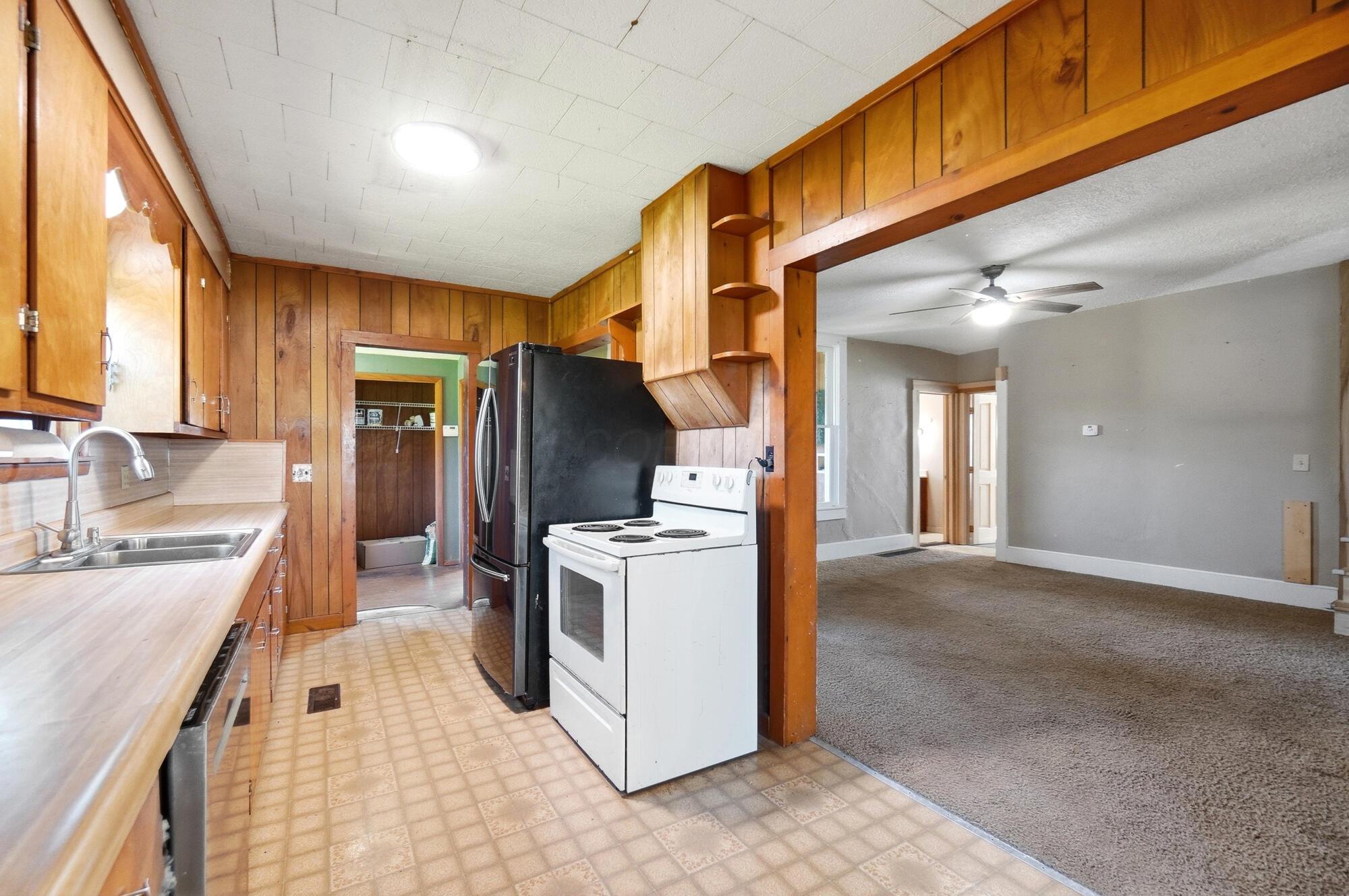 5517 Twp Rd 117 Property Photo 20