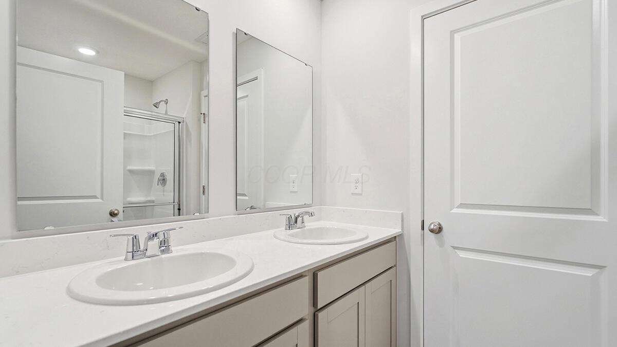 1382 Marinelli Drive E Property Photo 24