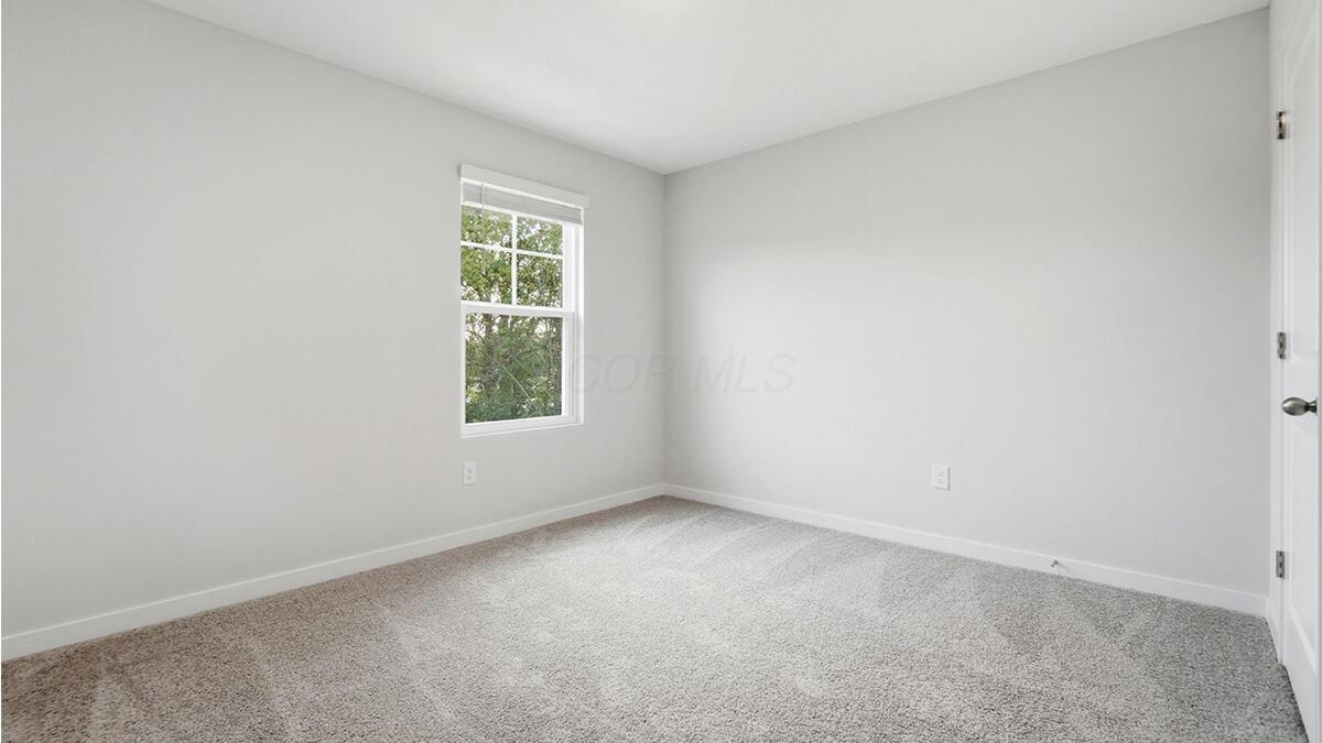 1382 Marinelli Drive E Property Photo 27