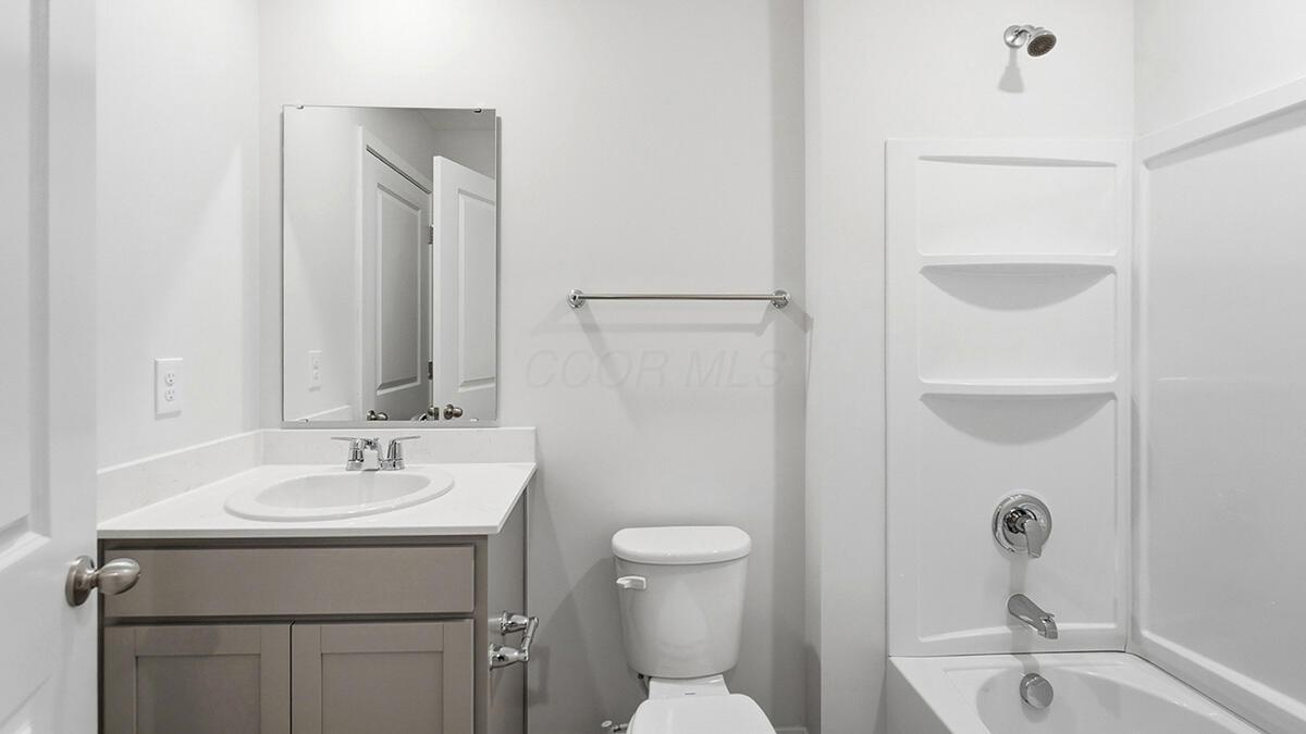 1382 Marinelli Drive E Property Photo 30