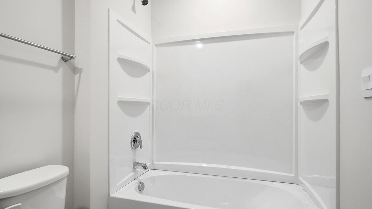 1382 Marinelli Drive E Property Photo 32
