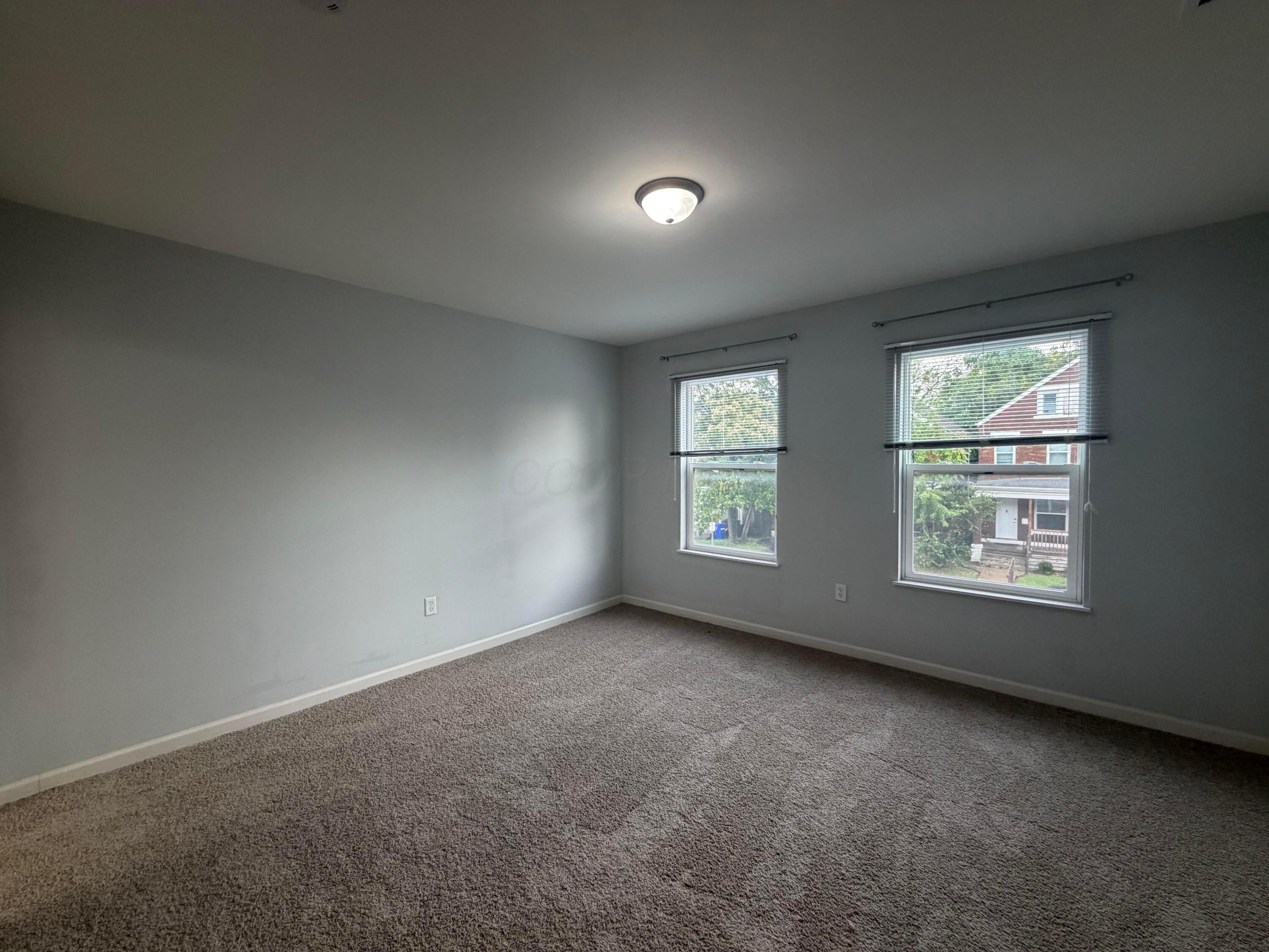513 S Champion Avenue Property Photo 7