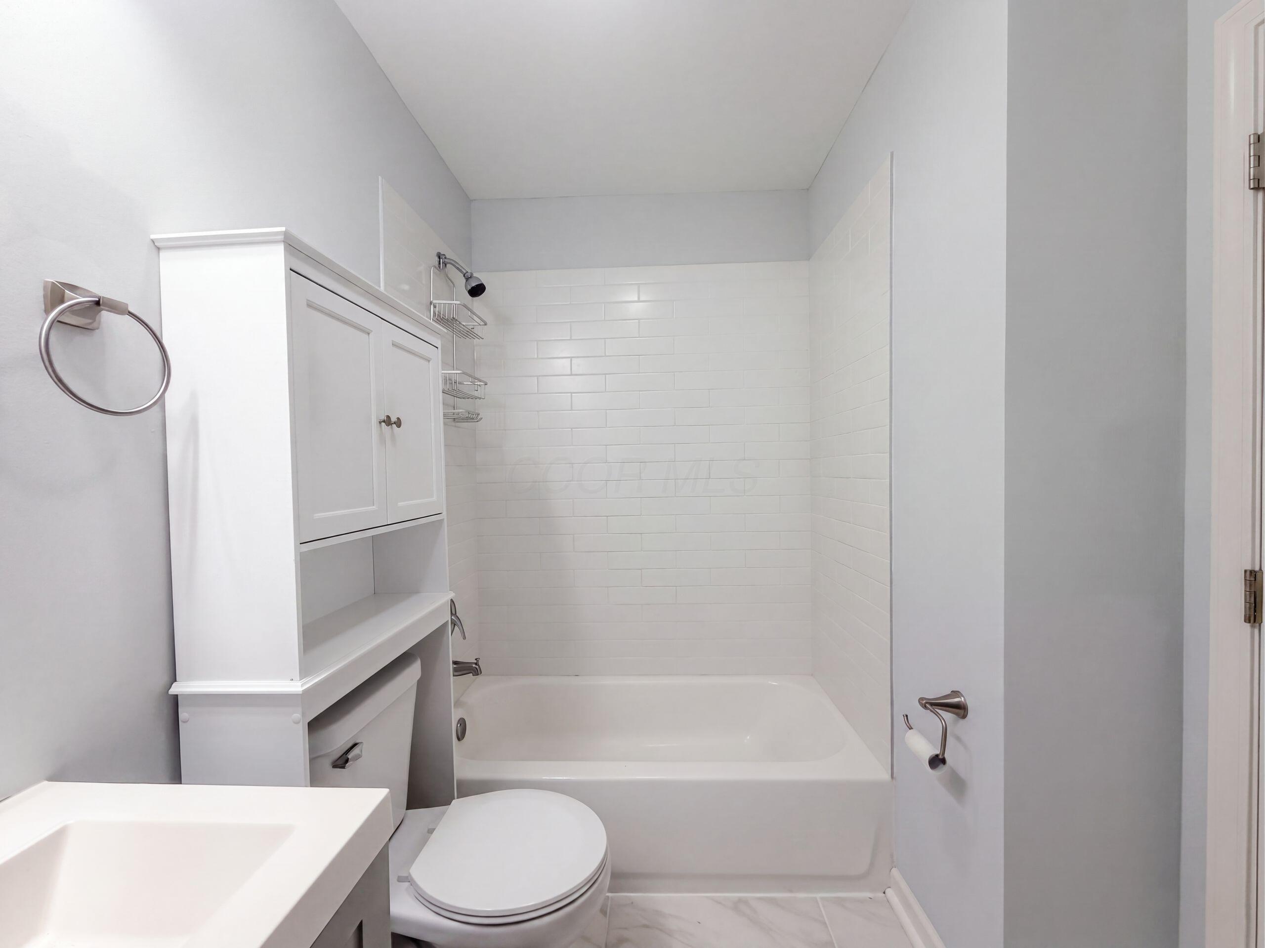 513 S Champion Avenue Property Photo 9