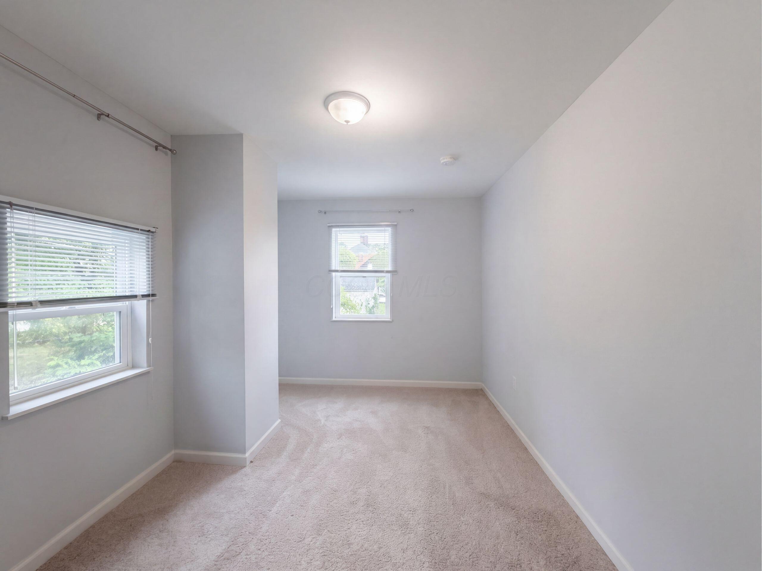 513 S Champion Avenue Property Photo 10