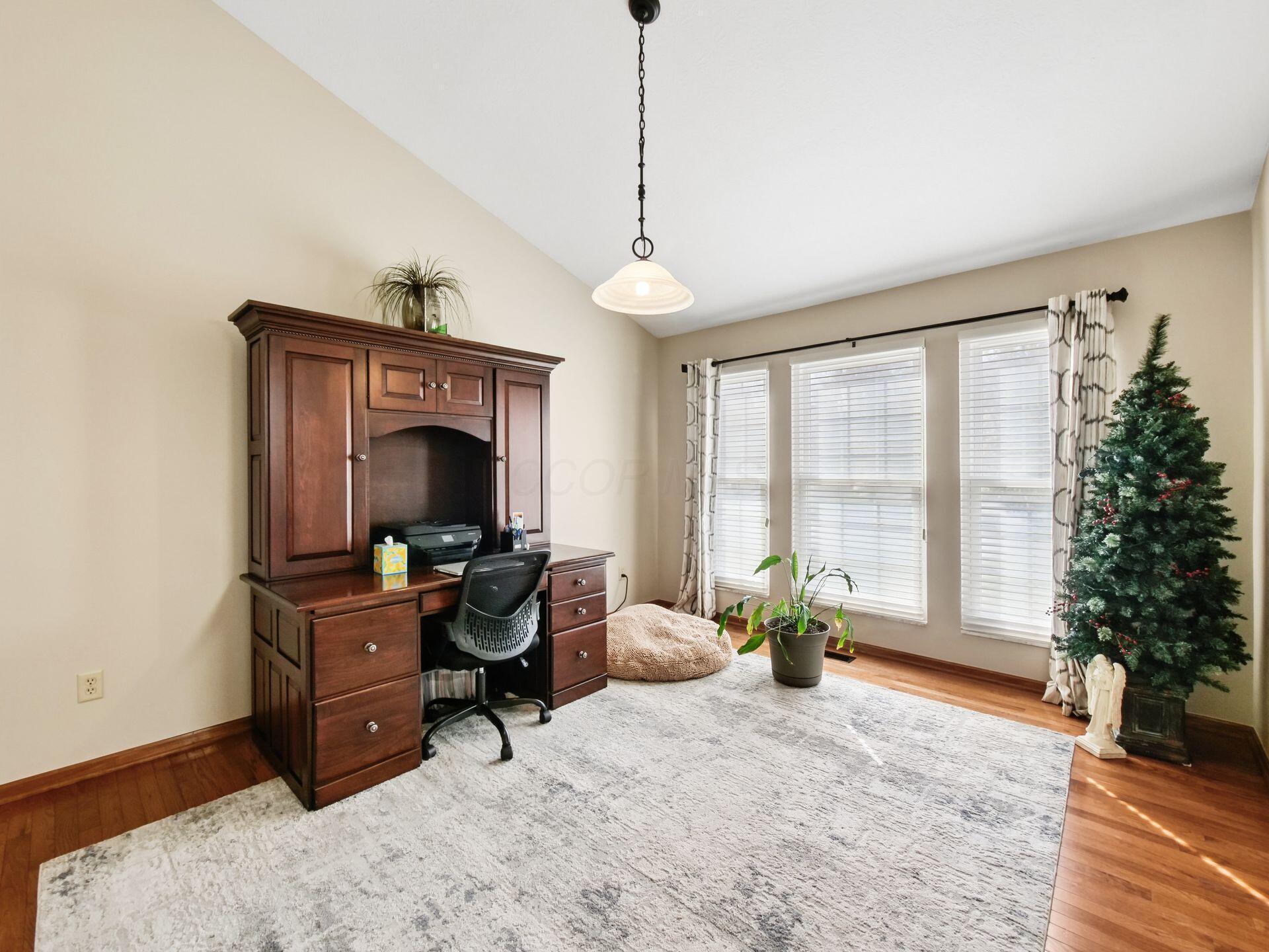5730 Middleby Drive Property Photo 3