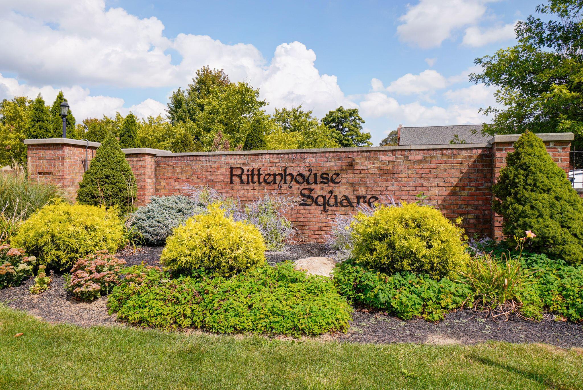 1689 Saint Albans Court, 22-89 Property Photo 1