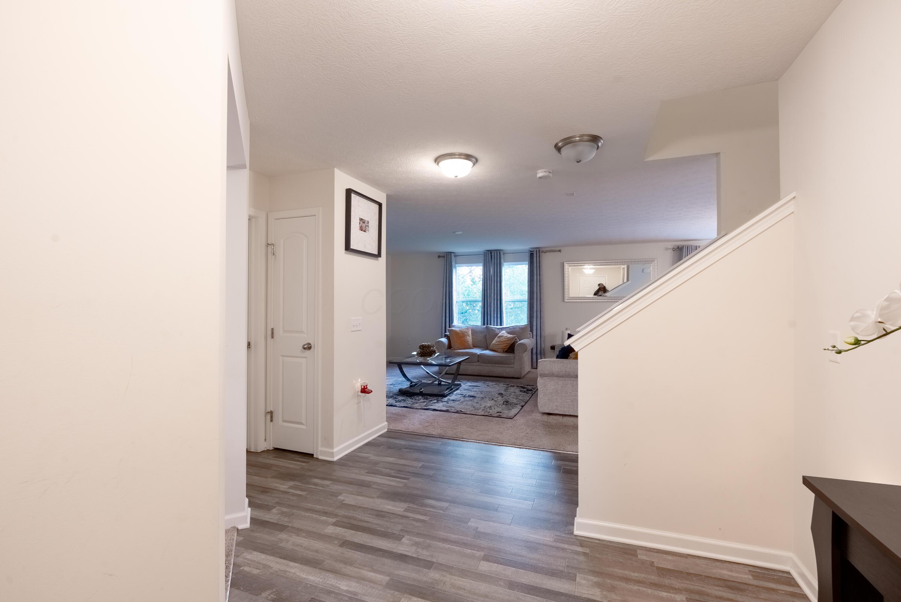 835 Corylus Drive Sw Property Photo 7