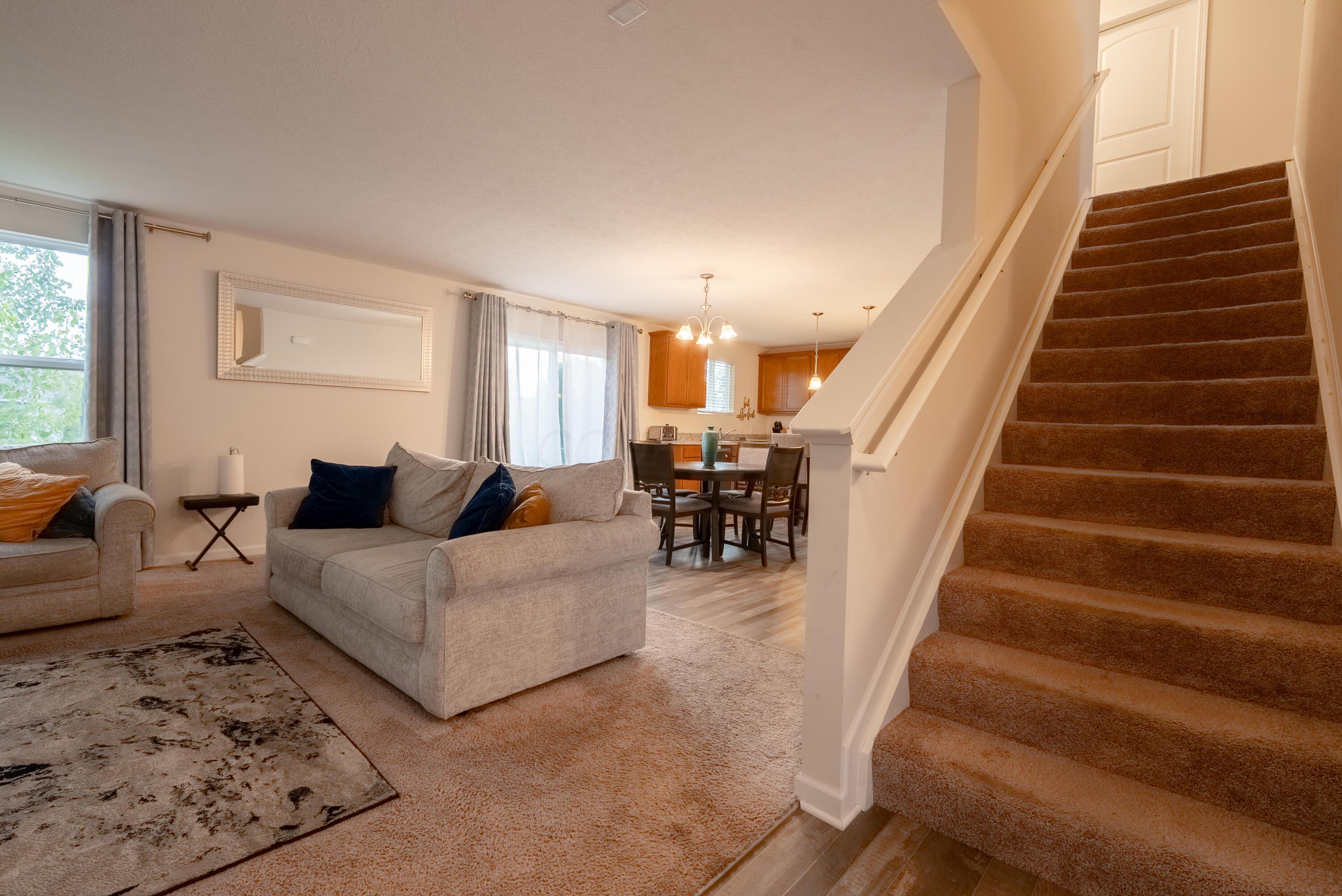 835 Corylus Drive Sw Property Photo 8