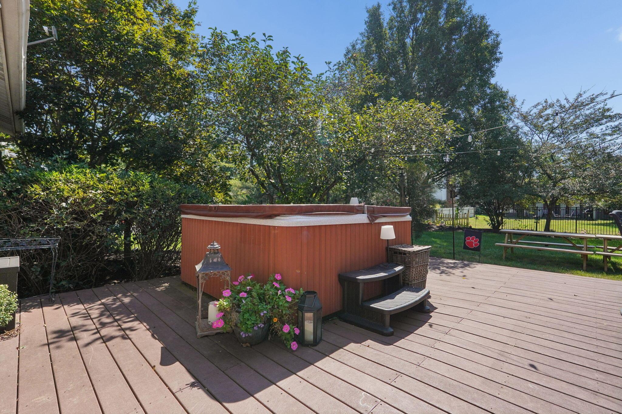 509 Northfield Drive Property Photo 40