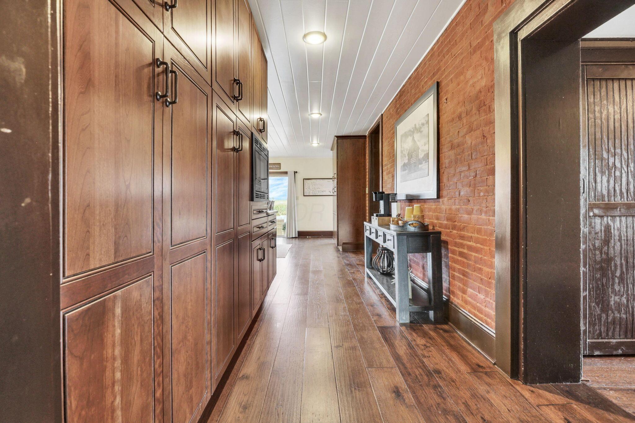 7160 Ruffner Road Ne Property Photo 20