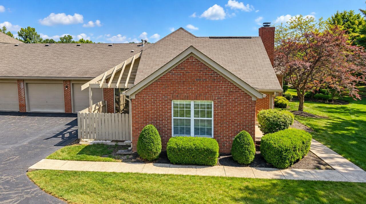3887 Oakbrook Lane Property Photo 1