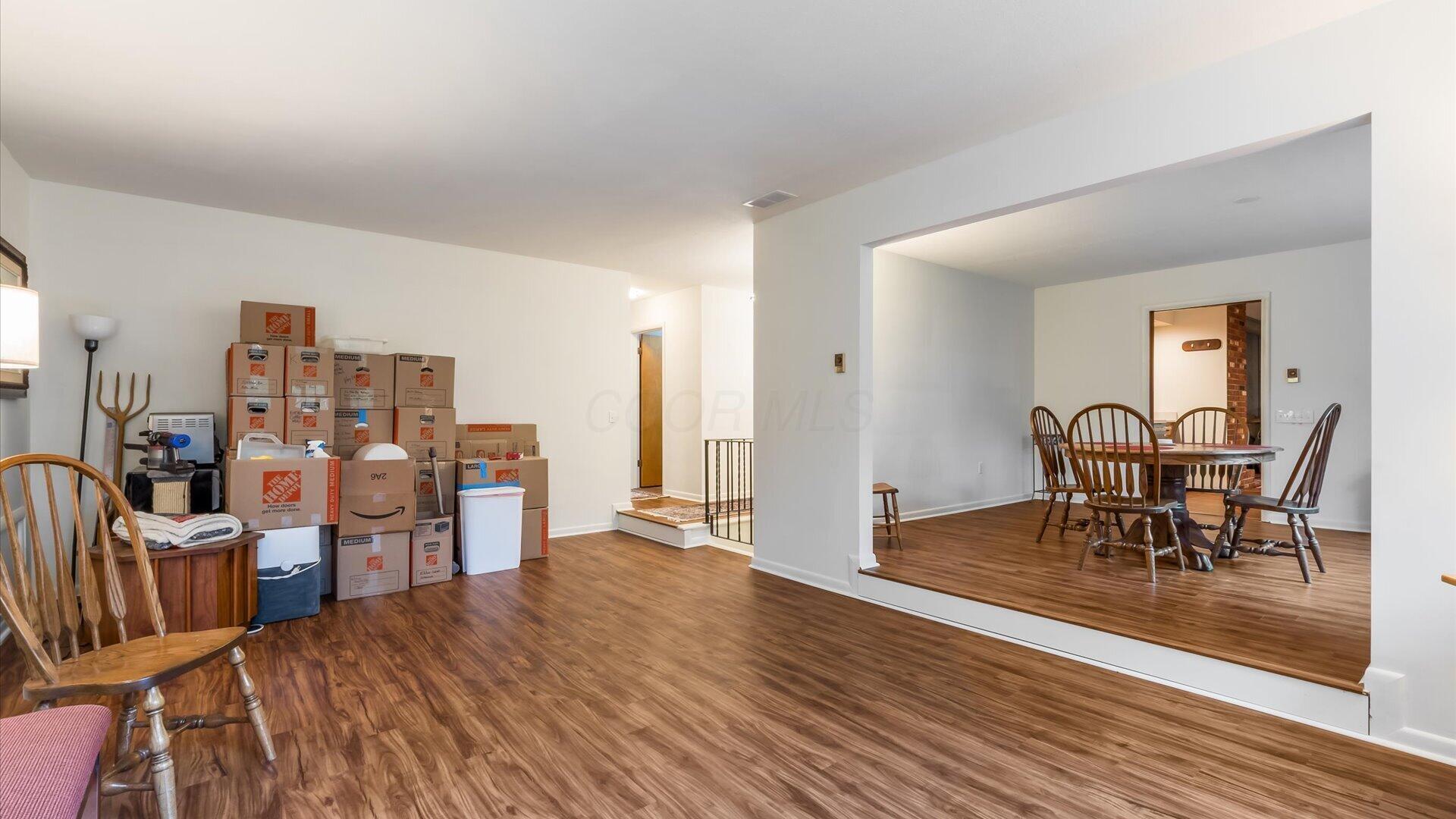 859 Shoreham Drive Property Photo 15