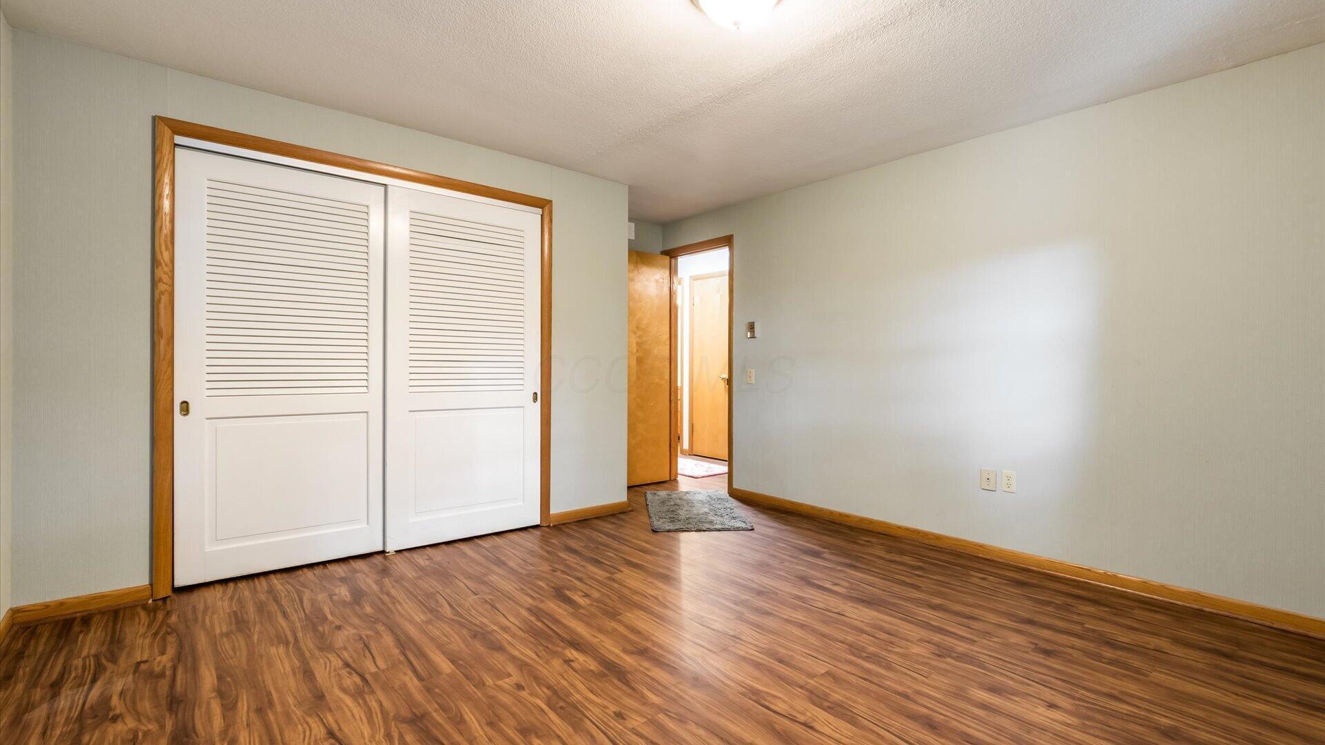 859 Shoreham Drive Property Photo 28
