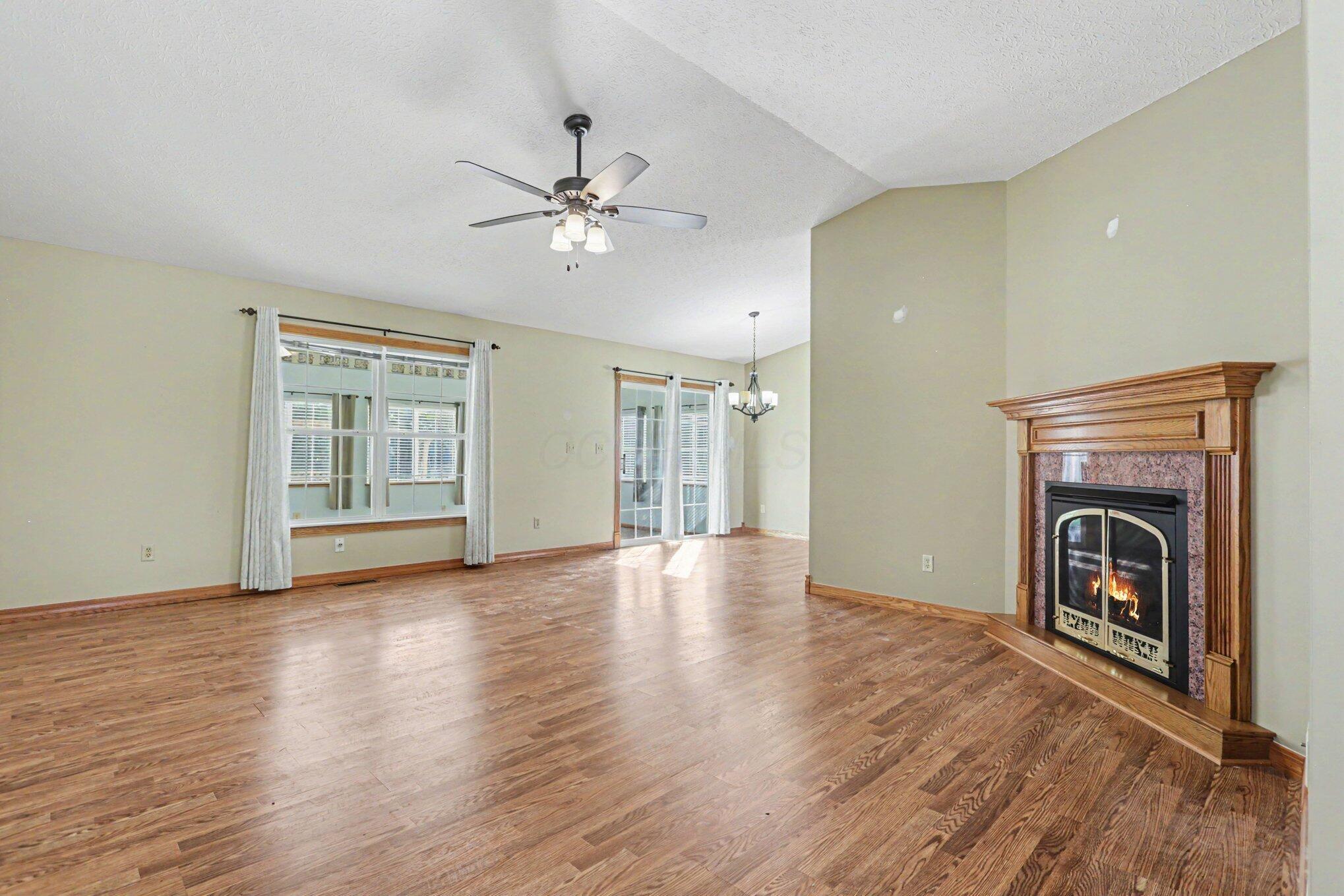 496 Danbury Drive Property Photo 6