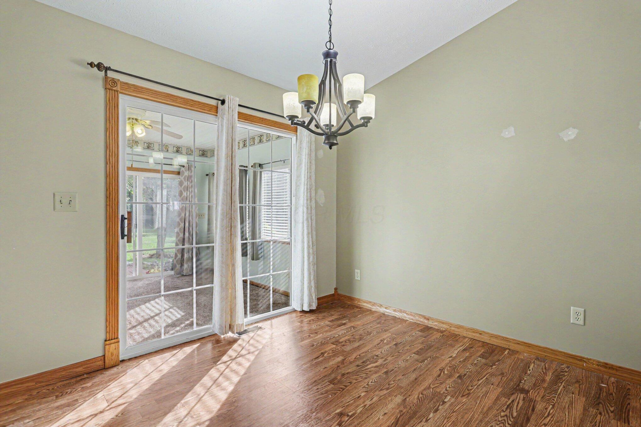 496 Danbury Drive Property Photo 8